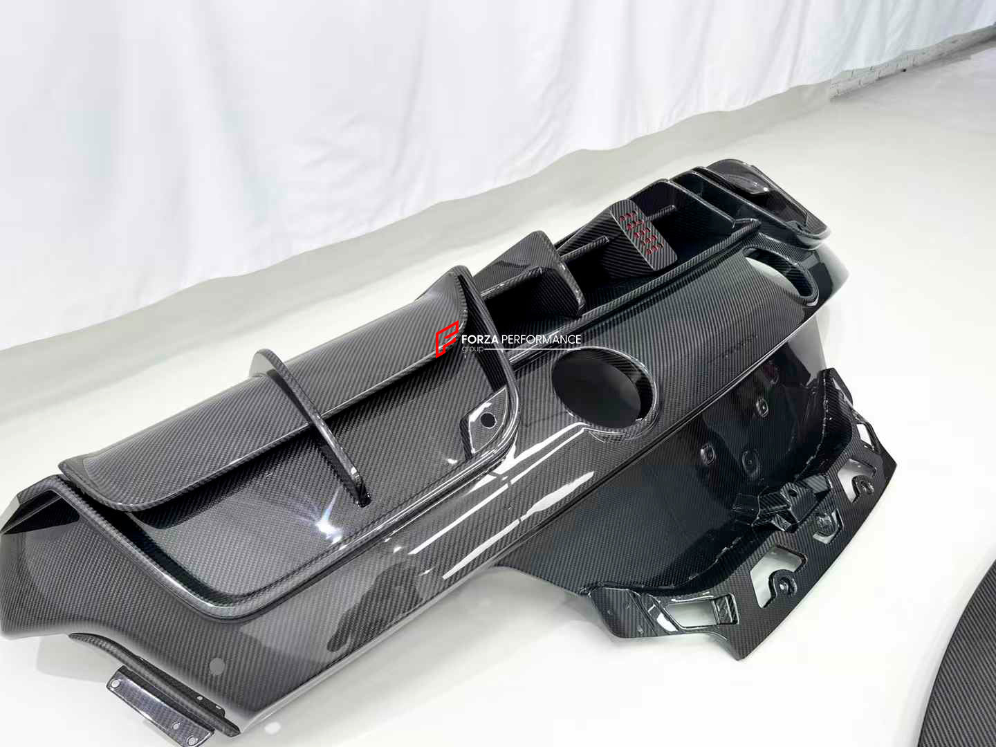 FORZA PERFORMANCE DRY CARBON BODY KIT for MASERATI MC20 2020+