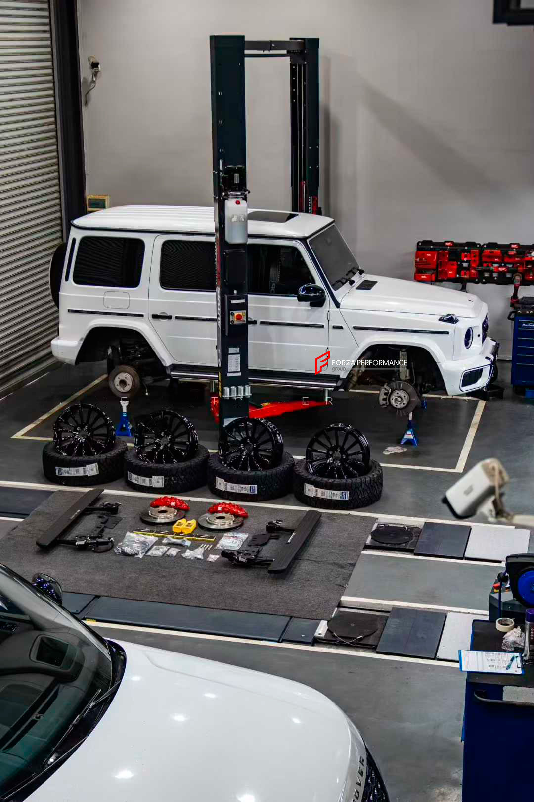 We manufacture premium quality carbon ceramic brakes discs rotors for MERCEDES BENZ G CLASS G500 G550 G350 G450D W465 2024+ in any size

Specification:

Authentic AP Racing CP8520 6 Pot Front Brake Calipers
Front disc: 390 mm, thickness 36 mm


Includes: brake disсs / rotors, brake pads, brackets for calipers, hoses.

BRAKE DISCS ROTORS CAN BE MADE FOR YOUR CAR IN ANY SIZE AND UPGRADED FROM IRON / STEEL DISCS TO CARBON CERAMIC

PLEASE INCLUDE YOUR CAR VIN, MODEL, YEAR AND WHEELS SIZE.

Note: Professional in