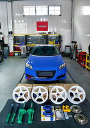 FRONT BIG BRAKE KIT BBK for HONDA CR-Z ZF FACELIFT 2012 - 2015

Forza Performance Group offers various types of big brake kits, all types of aftermarket brake calipers, as well as genuine original brands of all types, such as AP Racing, Brembo, Akebono, AMG, M Performance, Audi, Porsche, Lamborghini, Toyota TRD, etc.

Current set includes:

2x Authentic AP Racing CP7600 4 Pot Front Brake Calipers

2x Front Brake Discs 285 mm

2x Brake Caliper Adapters
2x Brake Pads


PLEASE INCLUDE YOUR VIN, MODEL AND YEAR 