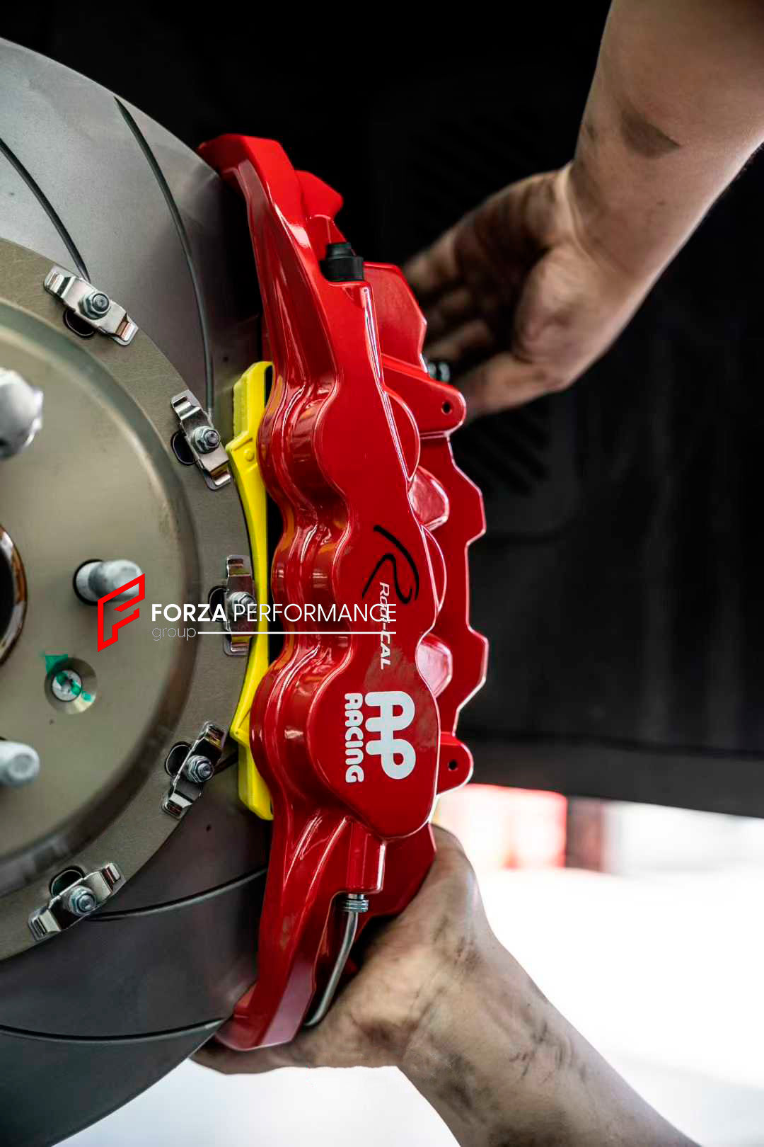 FRONT BIG BRAKE KIT BBK for LIXIANG LI L9 2022+

Forza Performance Group offers various types of big brake kits, all types of aftermarket brake calipers, as well as genuine original brands of all types, such as AP Racing, Brembo, Akebono, AMG, M Performance, Audi, Porsche, Lamborghini, Toyota TRD, etc.

Current set includes:

2x Authentic AP Racing CP8520 6 Pot Front Brake Calipers

2x Front Brake Discs 410 mm

2x Brake Caliper Adapters
2x Brake Pads


PLEASE INCLUDE YOUR VIN, MODEL AND YEAR WHEN PURCHASING