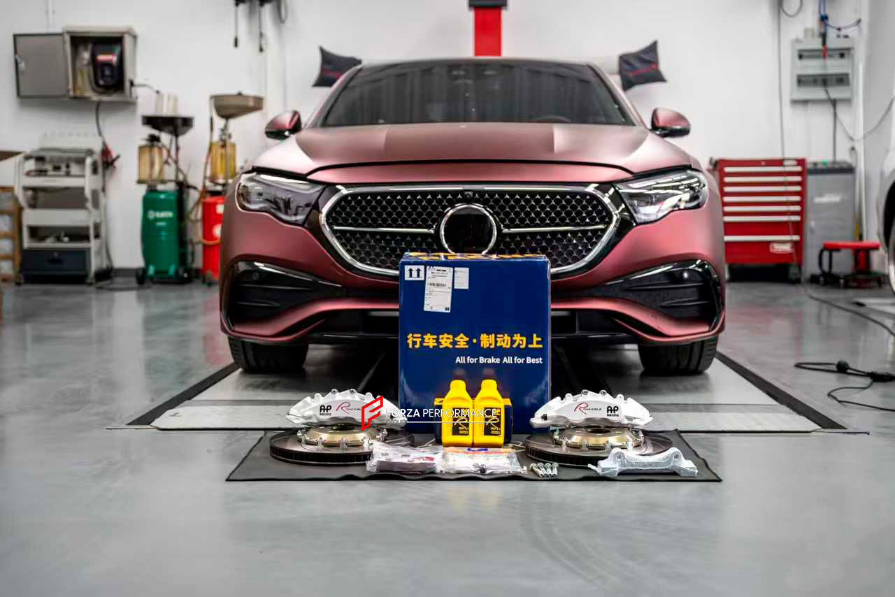 FRONT BIG BRAKE KIT BBK for MERCEDES-BENZ E-CLASS E300 W214 2023+

Forza Performance Group offers various types of big brake kits, all types of aftermarket brake calipers, as well as genuine original brands of all types, such as AP Racing, Brembo, Akebono, AMG, M Performance, Audi, Porsche, Lamborghini, Toyota TRD, etc.

Current set includes:

2xAuthentic AP Racing CP9562 6 PotFront Brake Calipers

2x Front Brake Discs 390 mm

2x Brake Caliper Adapters
2x Brake Pads