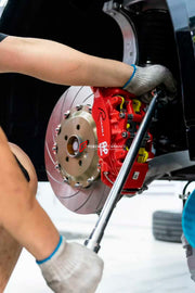 FRONT BIG BRAKE KIT BBK for ZEEKR 009 2022+

Forza Performance Group offers various types of big brake kits, all types of aftermarket brake calipers, as well as genuine original brands of all types, such as AP Racing, Brembo, Akebono, AMG, M Performance, Audi, Porsche, Lamborghini, Toyota TRD, etc.

Current set includes:

2x Authentic AP Racing CP9561 6 Pot Front Brake Calipers

2x Front Brake Discs 390 mm

2x Brake Caliper Adapters
2x Brake Pads


PLEASE INCLUDE YOUR VIN, MODEL AND YEAR WHEN PURCHASING.