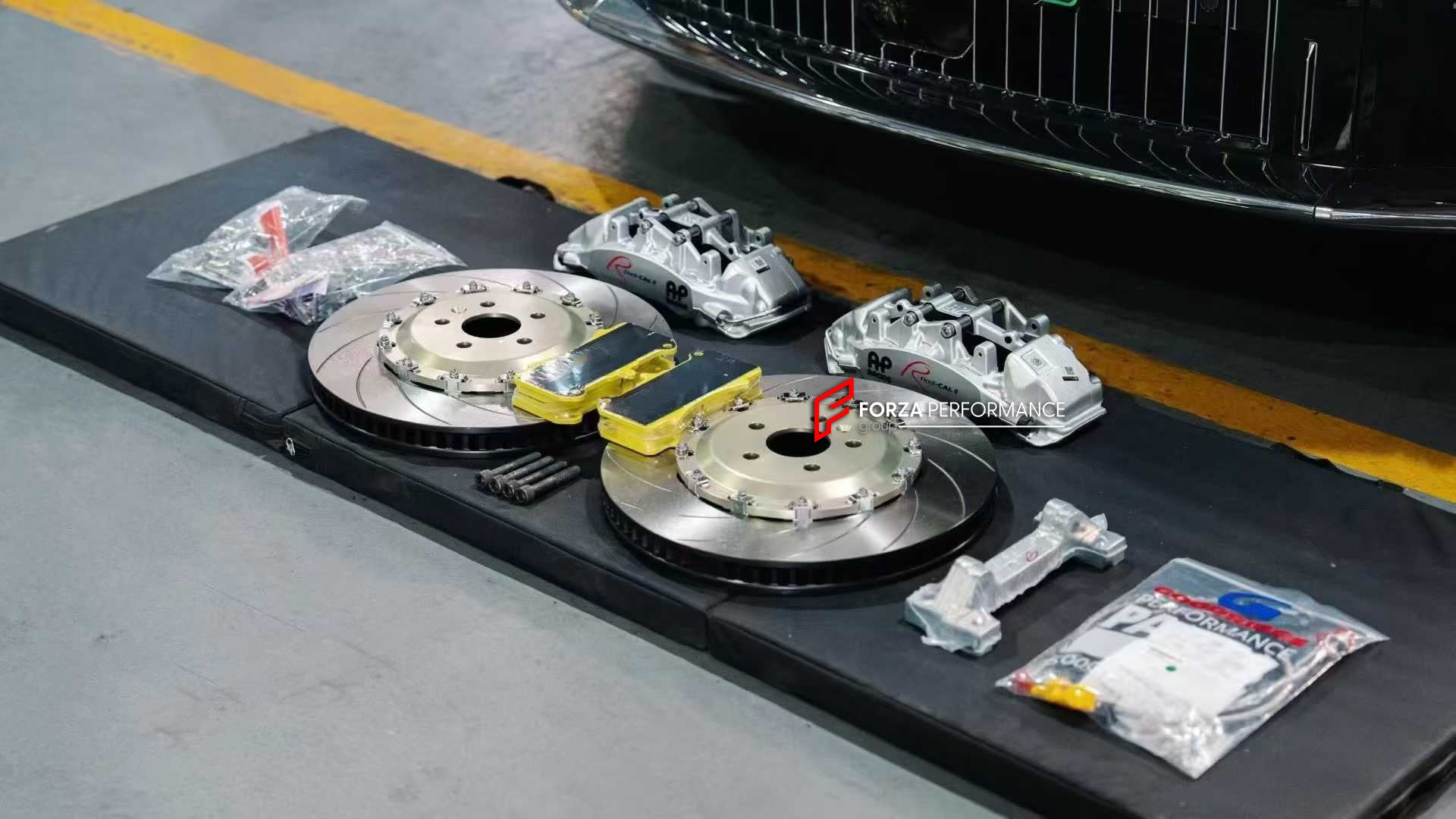 FRONT BIG BRAKE KIT BBK for ZEEKR 009 2022+

Forza Performance Group offers various types of big brake kits, all types of aftermarket brake calipers, as well as genuine original brands of all types, such as AP Racing, Brembo, Akebono, AMG, M Performance, Audi, Porsche, Lamborghini, Toyota TRD, etc.

Current set includes:

2x Authentic AP Racing CP9561 6 Pot Front Brake Calipers

2x Front Brake Discs 390 mm

2x Brake Caliper Adapters
2x Brake Pads


PLEASE INCLUDE YOUR VIN, MODEL AND YEAR WHEN PURCHASING.