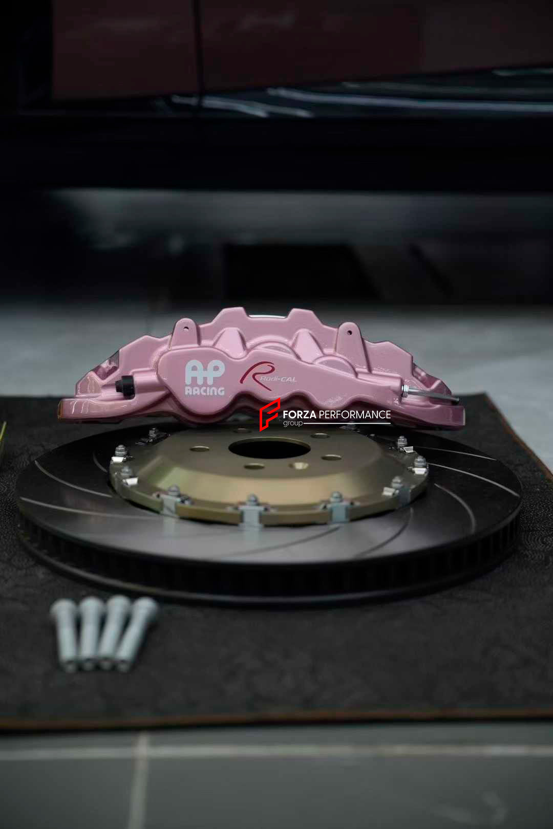 FRONT BIG BRAKE KIT for XIAOMI YU7 2025+

Forza Performance Group offers various types of big brake kits, all types of aftermarket brake calipers, as well as genuine original brands of all types, such as AP Racing, Brembo, Akebono, AMG, M Performance, Audi, Porsche, Lamborghini, Toyota TRD, etc.

Current set includes:

2x Authentic AP Racing CP8521 6 Pot Front Brake Calipers
2x Front Brake Discs 410 mm

2x Brake Caliper Adapters
2x Brake Pads

PLEASE INCLUDE YOUR VIN, MODEL AND YEAR WHEN PURCHASING.