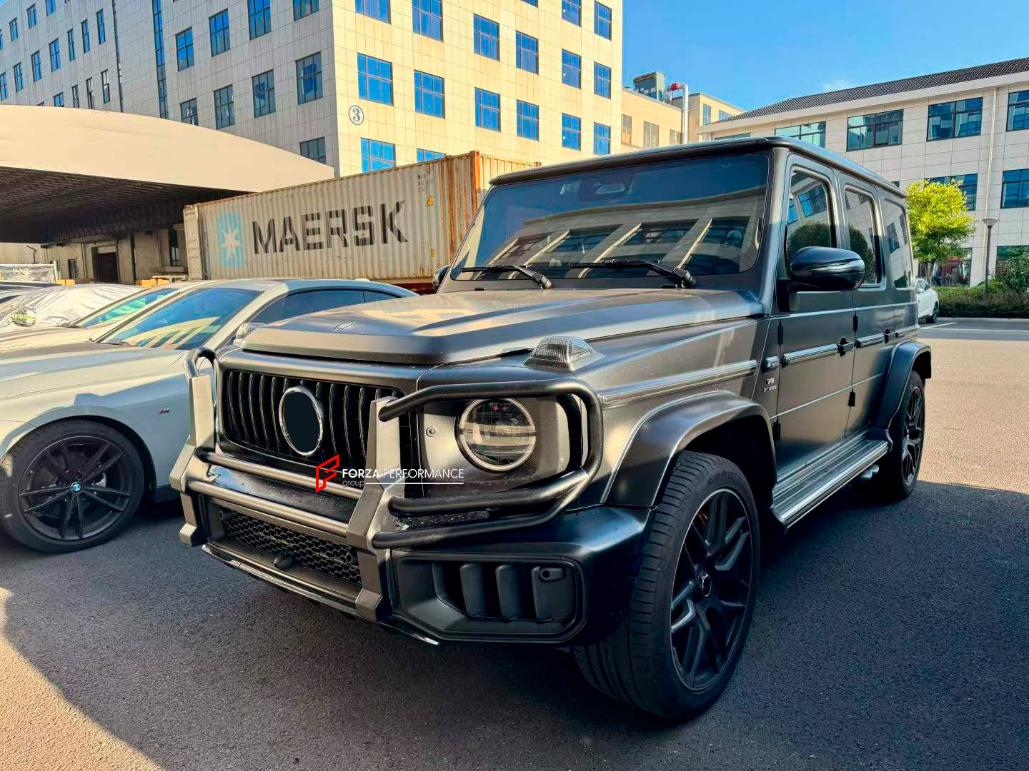 FRONT BUMPER PROTECTOR GRILLE PROTECTOR BULL BAR GUARD for MERCEDES BENZ G-CLASS W465 G63 2024+

Set includes:

Bull Bar

Material: Stainless Steel