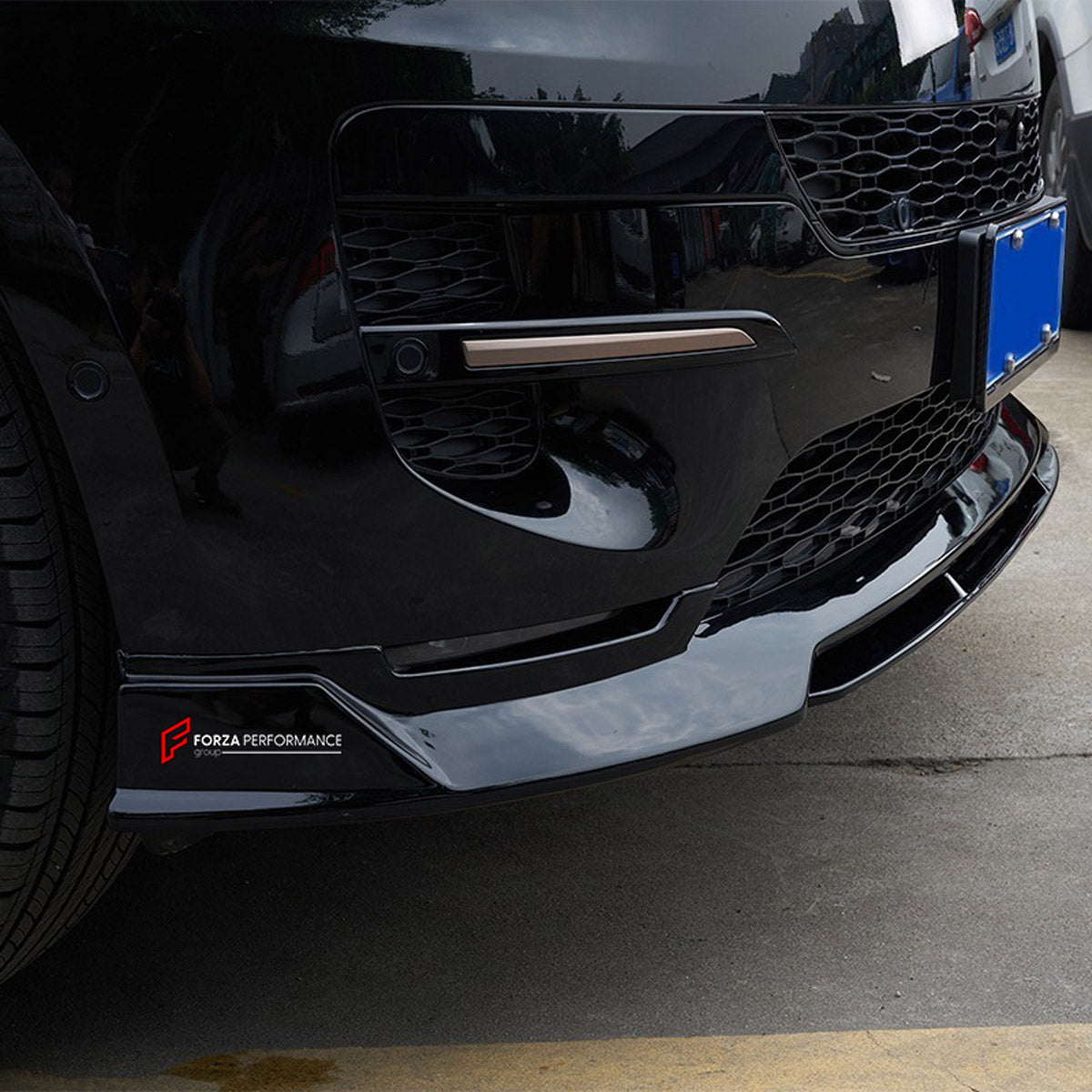 Front Lip And Rear Diffuser for Land Rover Range Rover Sport L461 2022+
Set includes:

Front Lip
Rear Diffuser
Material: Plastic, Dry Carbon

NOTE: Professional installation is required.
