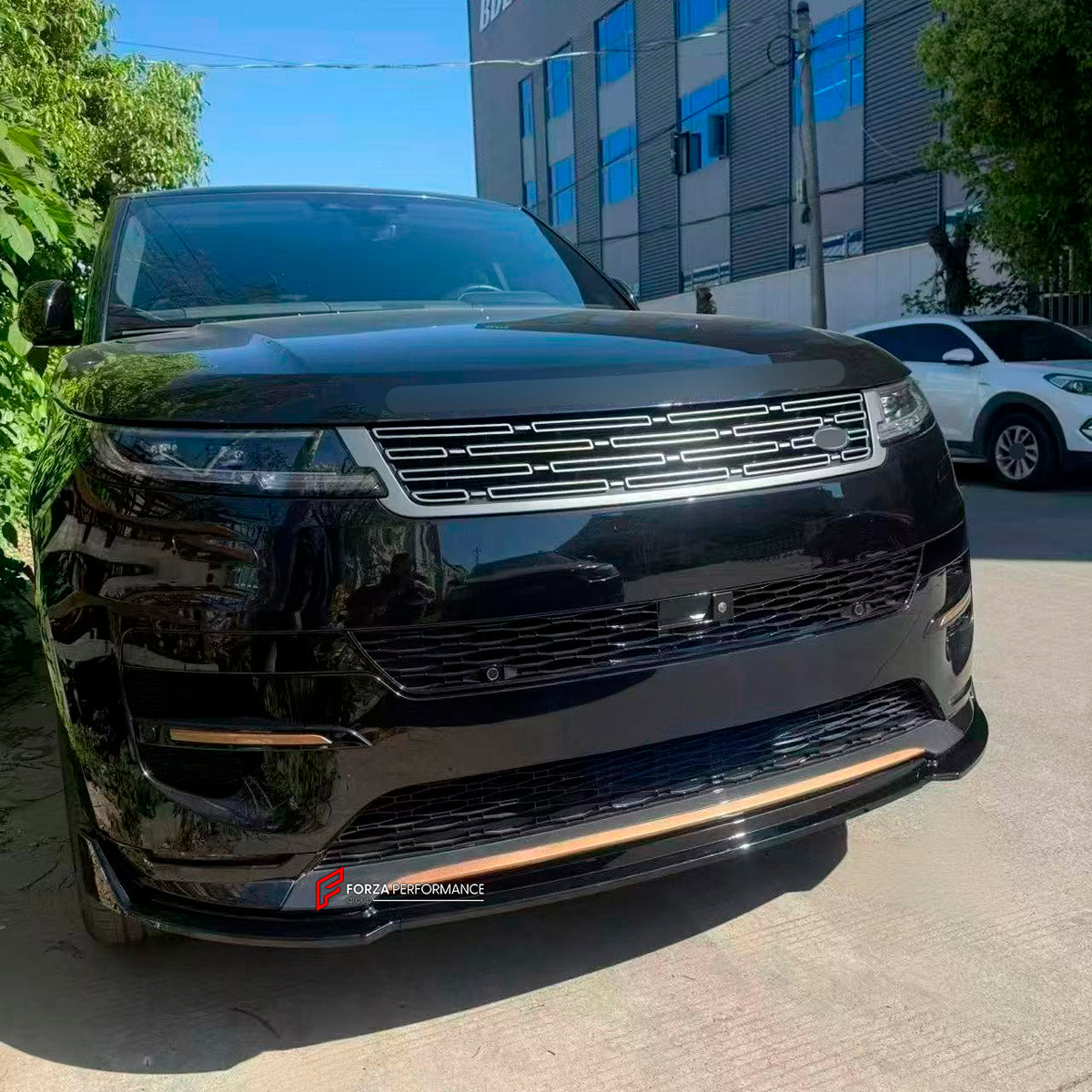 Front Lip for Land Rover Range Rover Sport L461 2022+
Set includes:

Front Lip
Material: Plastic

NOTE: Professional installation is required.