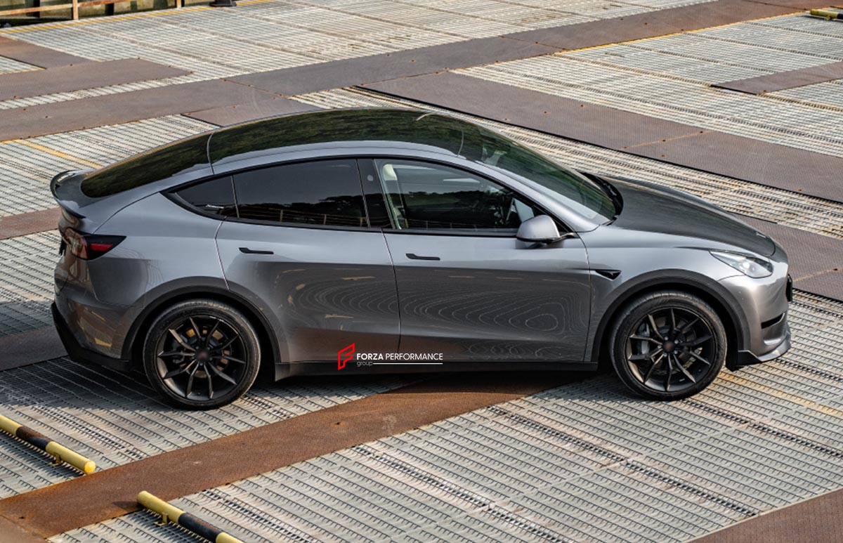 FRONT LIP for TESLA MODEL Y 2020 - 2025
Set includes:

Front Lip
Material: Plastic

NOTE: Professional installation is required.