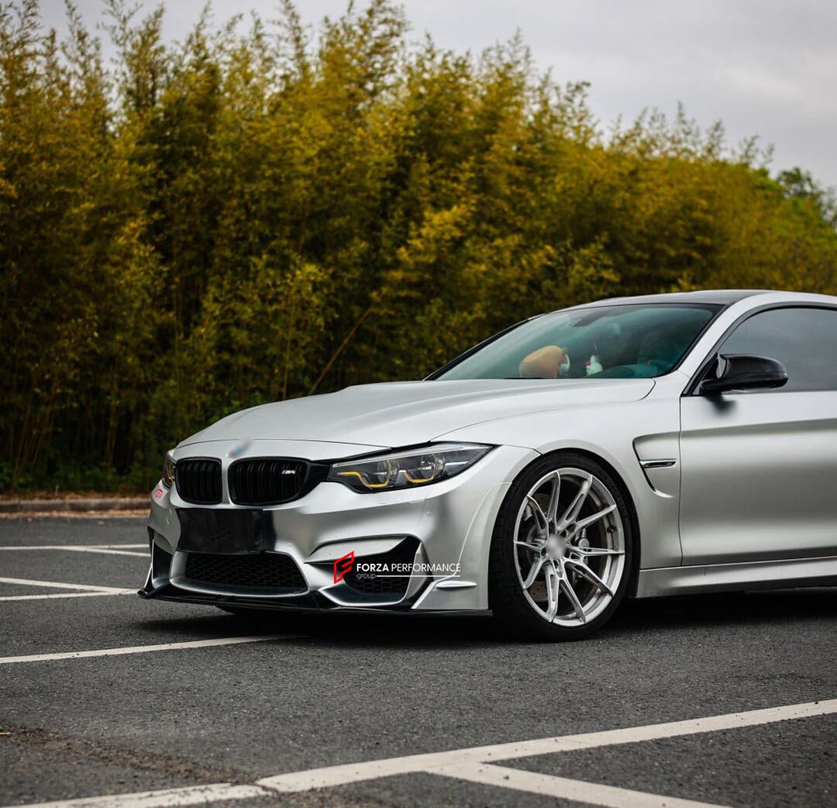 FRONT LIP REAR DIFFUSER REAR SPOILER for BMW M3 M4 F80 F82 F83 2014 - 2020 FORZA PERFORMANCE Custom fit Dry Carbon VTEN Design Style
Set includes:

Front Lip
Rear Diffuser
Rear Spoiler
Material: Plastic

NOTE: Professional installation is required.