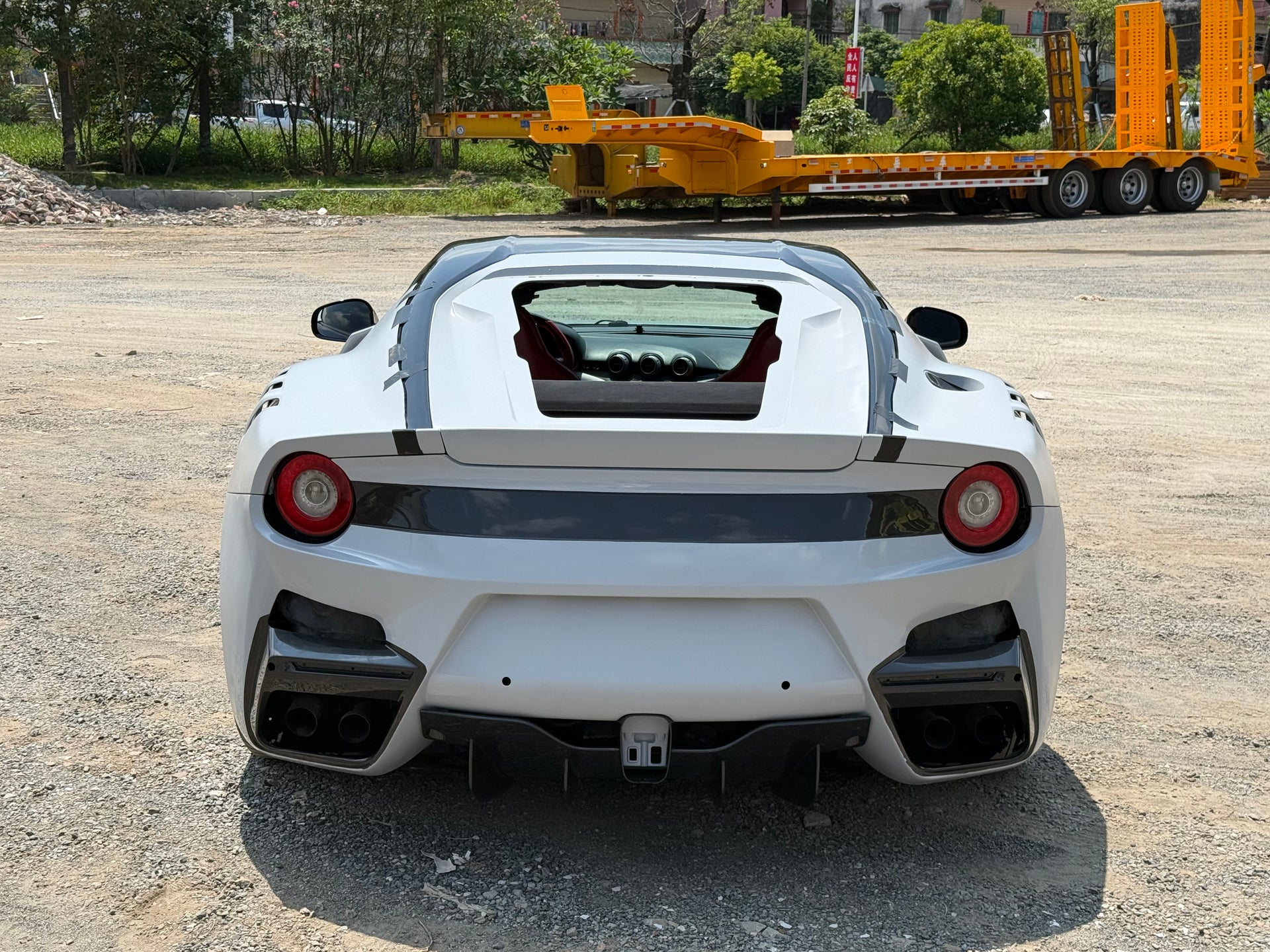 CONVERSION FULL DRY CARBON BODY KIT FOR FERRARI F12 TDR 2015-2017
