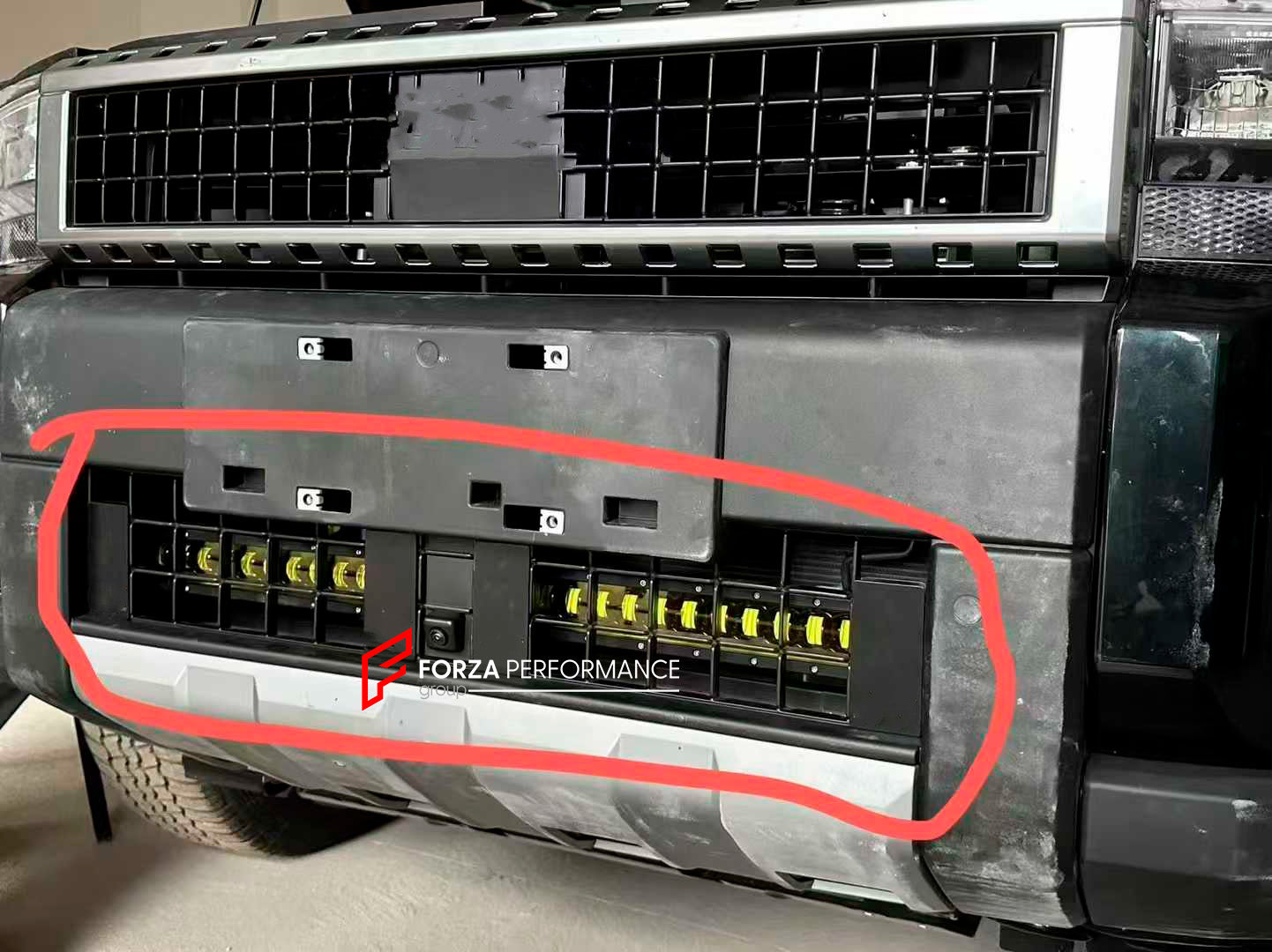 GRILLE LED LIGHT BAR for TOYOTA LAND CRUISER 250 LC 250 2023+

Set includes:

Light Bar

Material: Plastic. 

Note: Professional installation is required. Professional electrician is required.