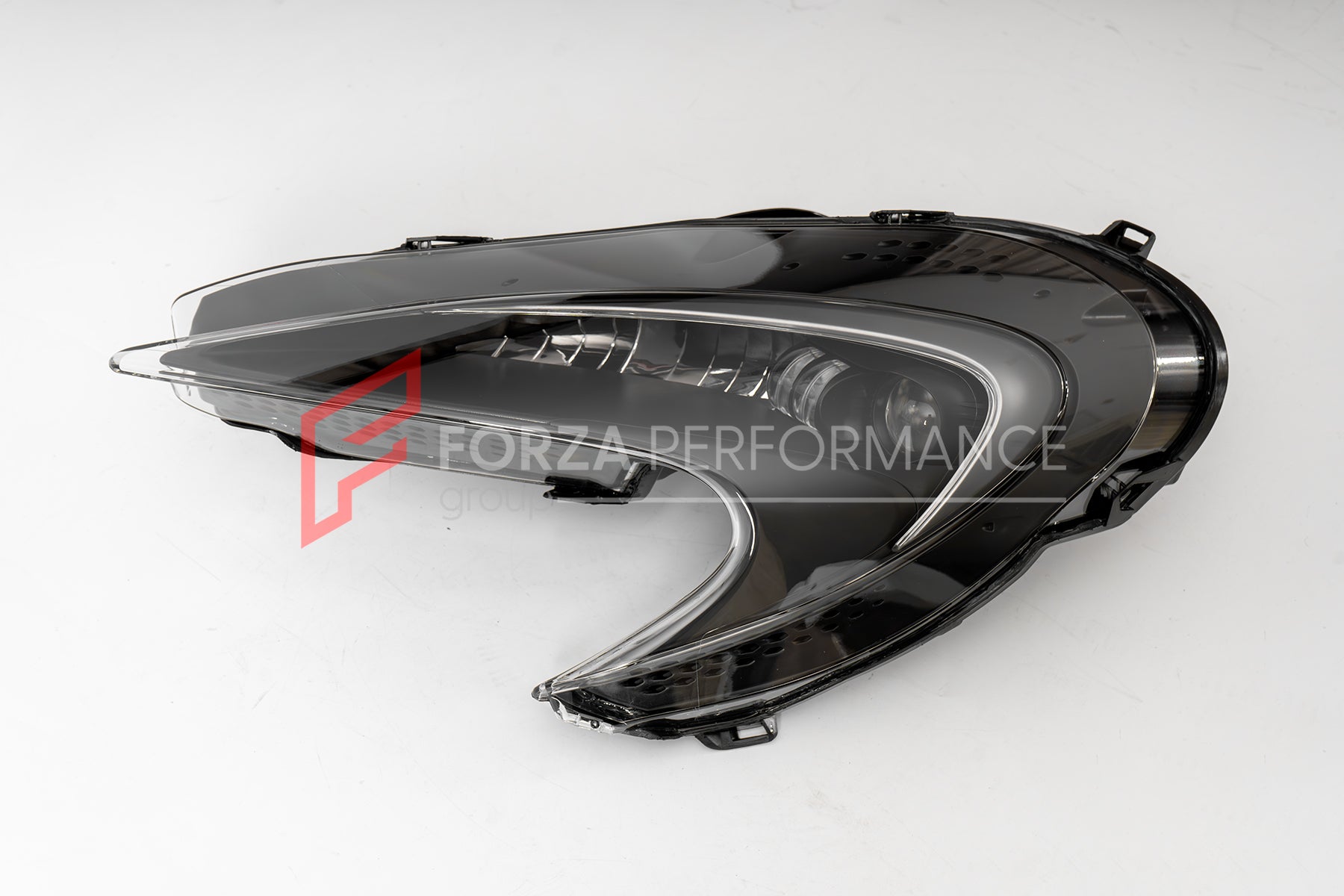 HEADLIGHTS for McLaren 650S 675LT

Set includes:

Left and Right Headlights

Part Number: MCL-HL650S, 12A3350CP