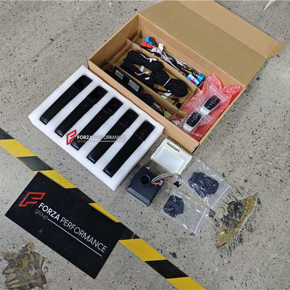 KEYLESS GO ENTRY SYSTEM for MERCEDES-BENZ G-CLASS W463 2008 - 2018

Set includes:
Keyless Go Entry System

Material: Plastic

NOTE: Professional installation is required.
