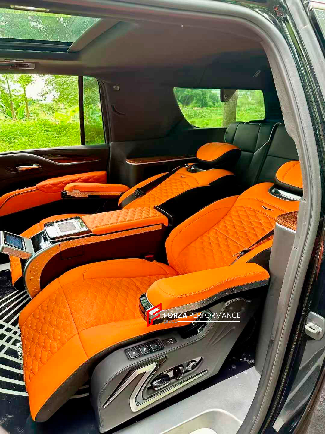 LUXURY VIP SEATS SET for CADILLAC ESCALADE 2021 - 2024

Functions: Ventilation, heating, massage, touch screen, zero gravity, folding tabel, refrigerator, adjustments, cup holders.

Instalation on the original car screw hole position.

NOTE: Professional installation is required.

CONTACT US FOR PRICING
