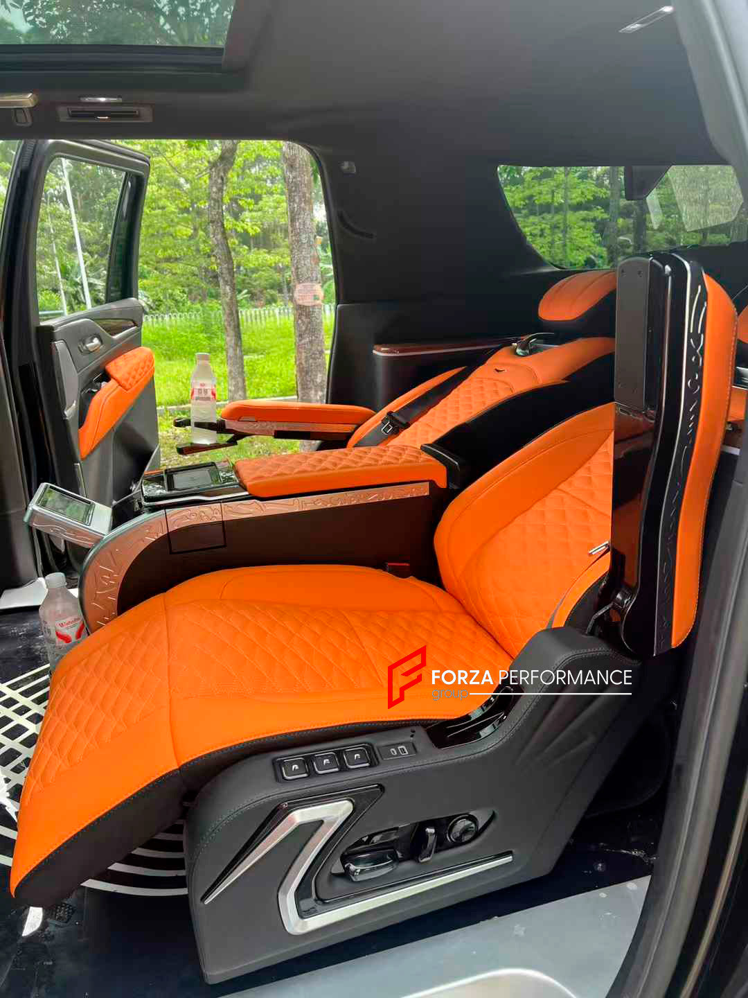 LUXURY VIP SEATS SET for CADILLAC ESCALADE 2021 - 2024

Functions: Ventilation, heating, massage, touch screen, zero gravity, folding tabel, refrigerator, adjustments, cup holders.

Instalation on the original car screw hole position.

NOTE: Professional installation is required.

CONTACT US FOR PRICING