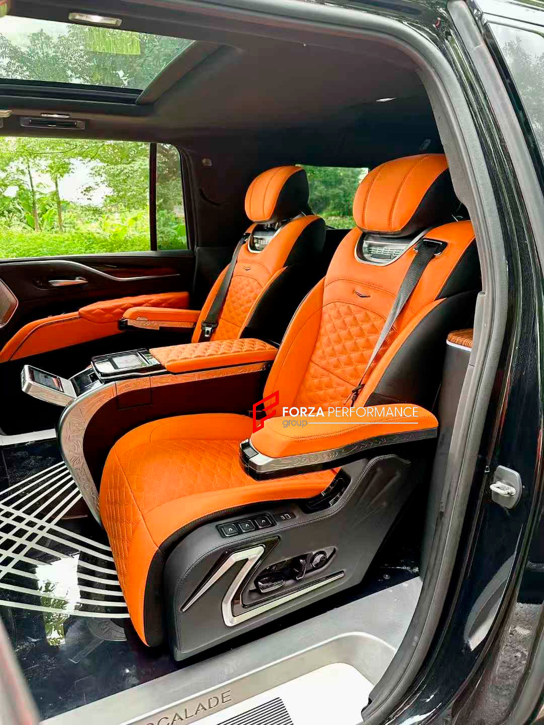 LUXURY VIP SEATS SET for CADILLAC ESCALADE 2021 - 2024

Functions: Ventilation, heating, massage, touch screen, zero gravity, folding tabel, refrigerator, adjustments, cup holders.

Instalation on the original car screw hole position.

NOTE: Professional installation is required.

CONTACT US FOR PRICING