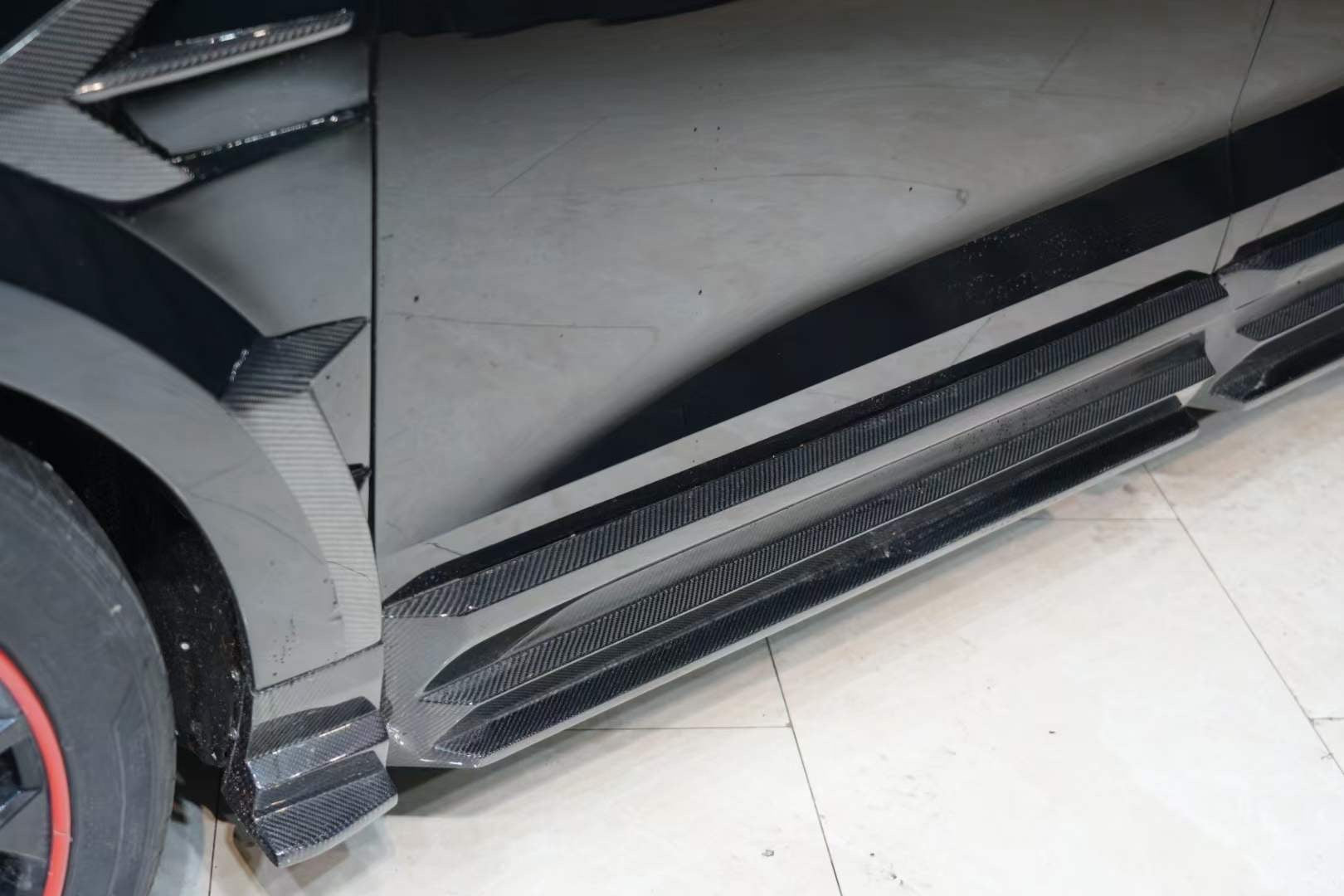 WIDE DRY CARBON BODY KIT FOR AUDI Q8 | RSQ8 4M 2019+   Set include:  Front Bumper Assembly Front Bumper Canards Hood/Bonnet Front Fenders Fender Flares Side Skirts Rear Roof Spoiler Trunk Wing Spoiler Exhaust system Rear Bumper Rear Diffuser