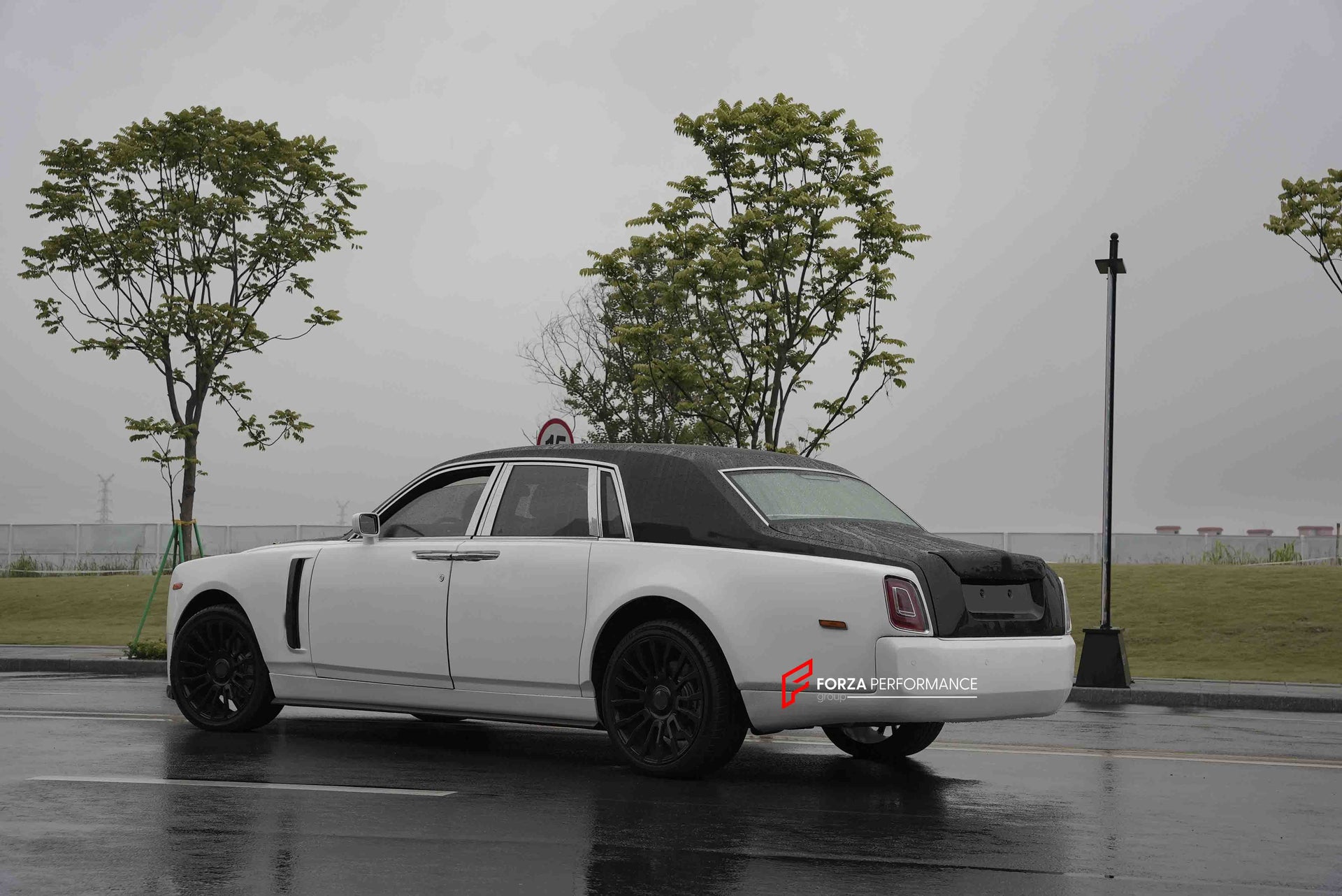 MANSORY STYLE CONVERSION CARBON BODY KIT FOR ROLLS ROYCE PHANTOM 2004-2012 to 8th Gen
