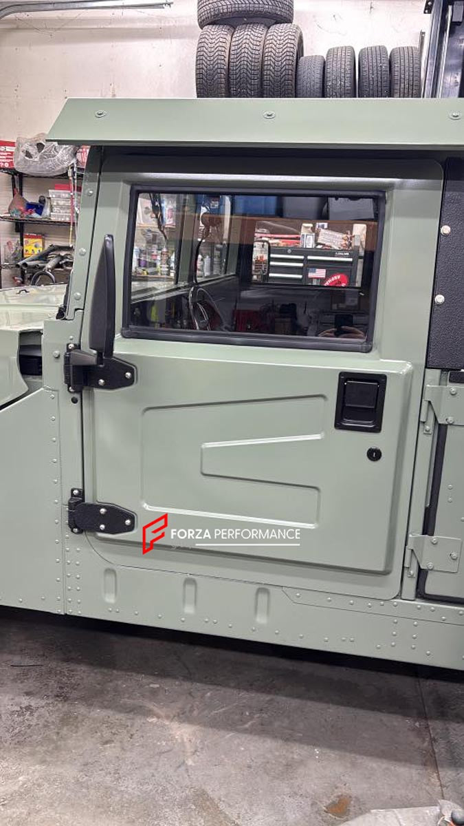 Metal Doors Replacement for Hummer H1 1992 - 2006
Set includes:

Doors
Material: Metal

NOTE: Professional installation is required.