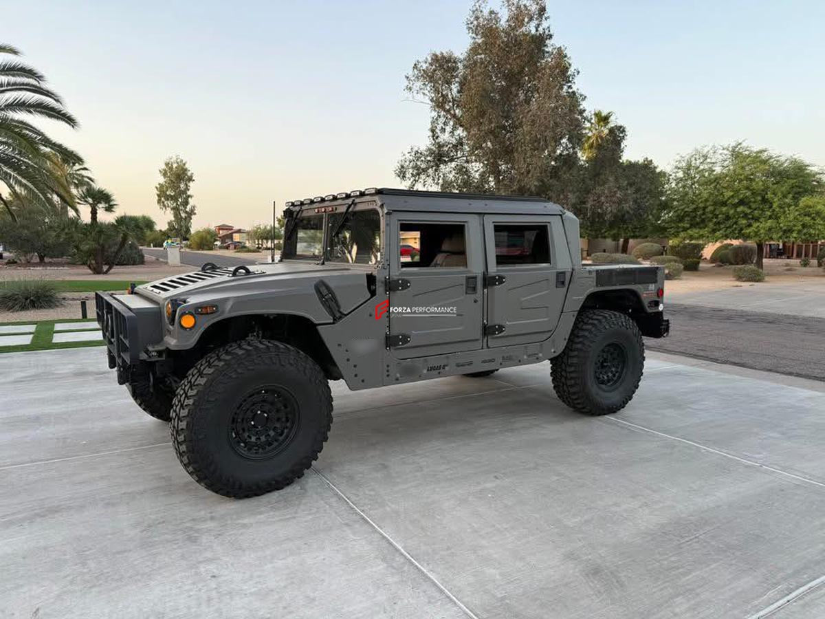 Metal Doors Replacement for Hummer H1 1992 - 2006
Set includes:

Doors
Material: Metal

NOTE: Professional installation is required.