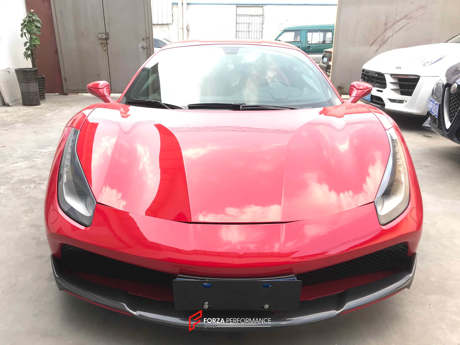 DRY CARBON BODY KIT FOR FERRARI ROMA 2020-2025 Set includes:  Front Lip Side Skirts Rear Diffuser  Rear Spoiler  Bumper Splitter  Side Vent Cover  Tail Vent Cover