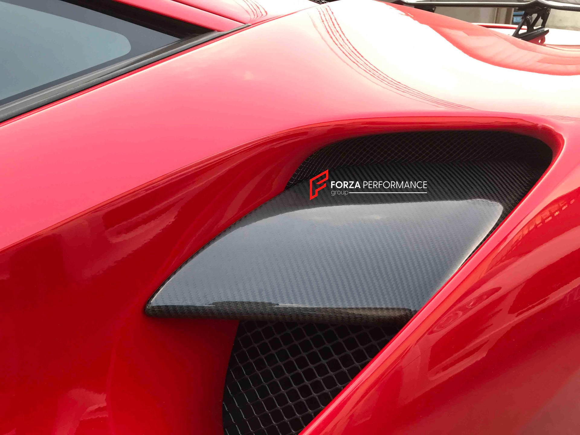 NOVITEC DRY CARBON BODY KIT FOR FERRARI 488 GTB 2015-2019