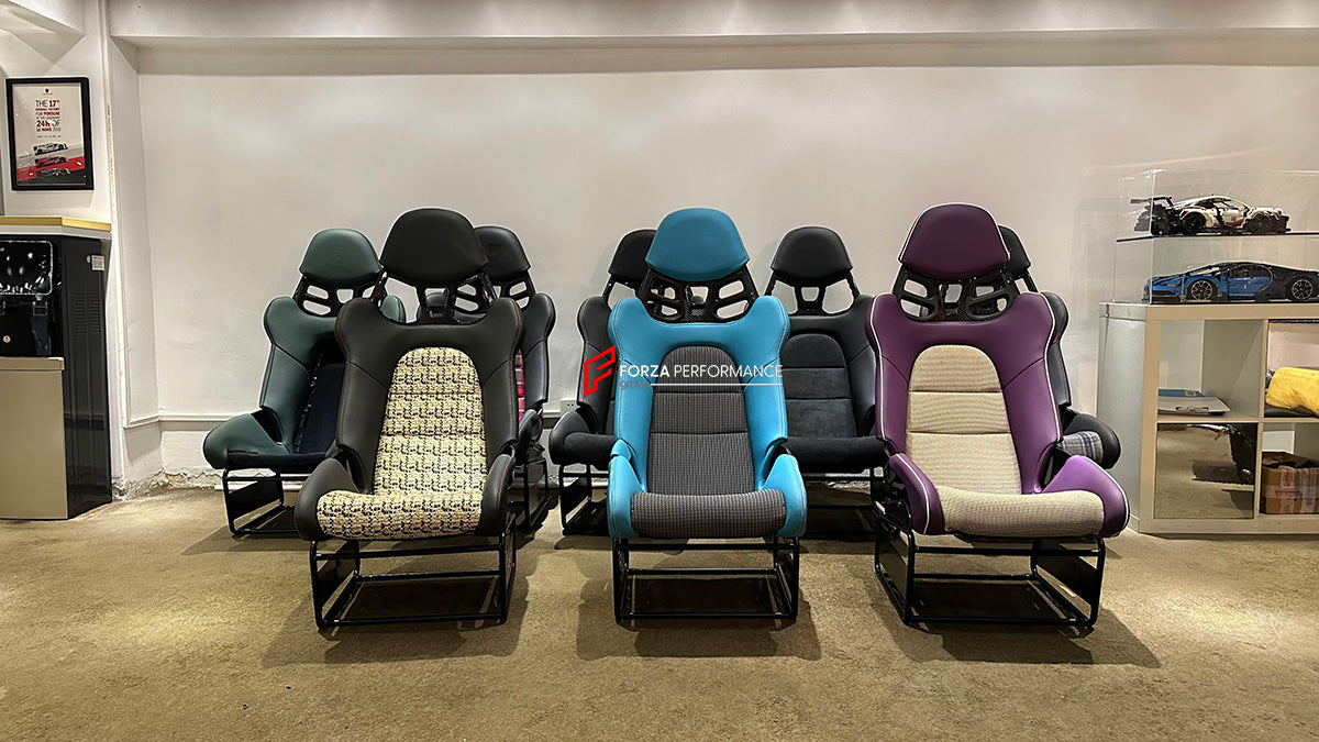 Set includes:

Seat

Material: Leather, Alcantara, Foam, Dry Carbon

Contact us for pricing