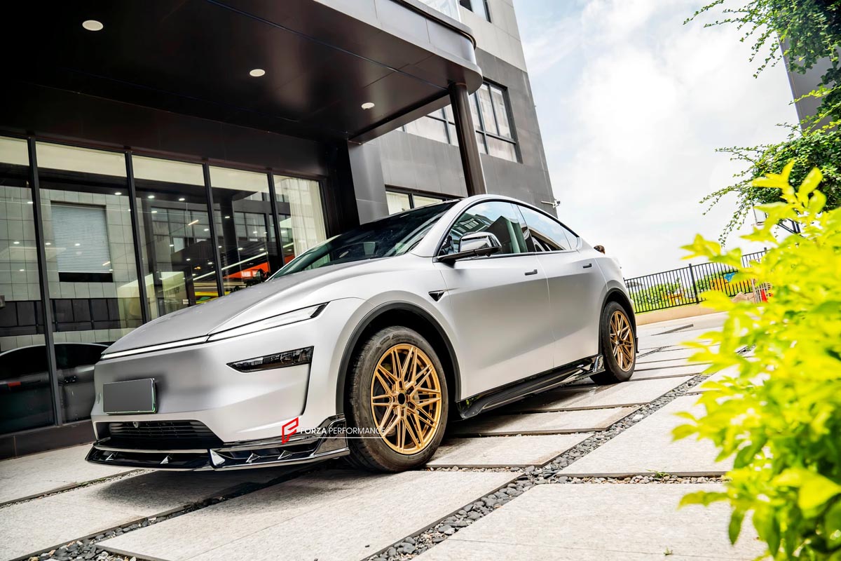 PLASTIC FRONT LIP for TESLA MODEL Y JUNIPER 2025+

Set includes:

Front Lip

Material: Plastic

Note: Professional installation is required