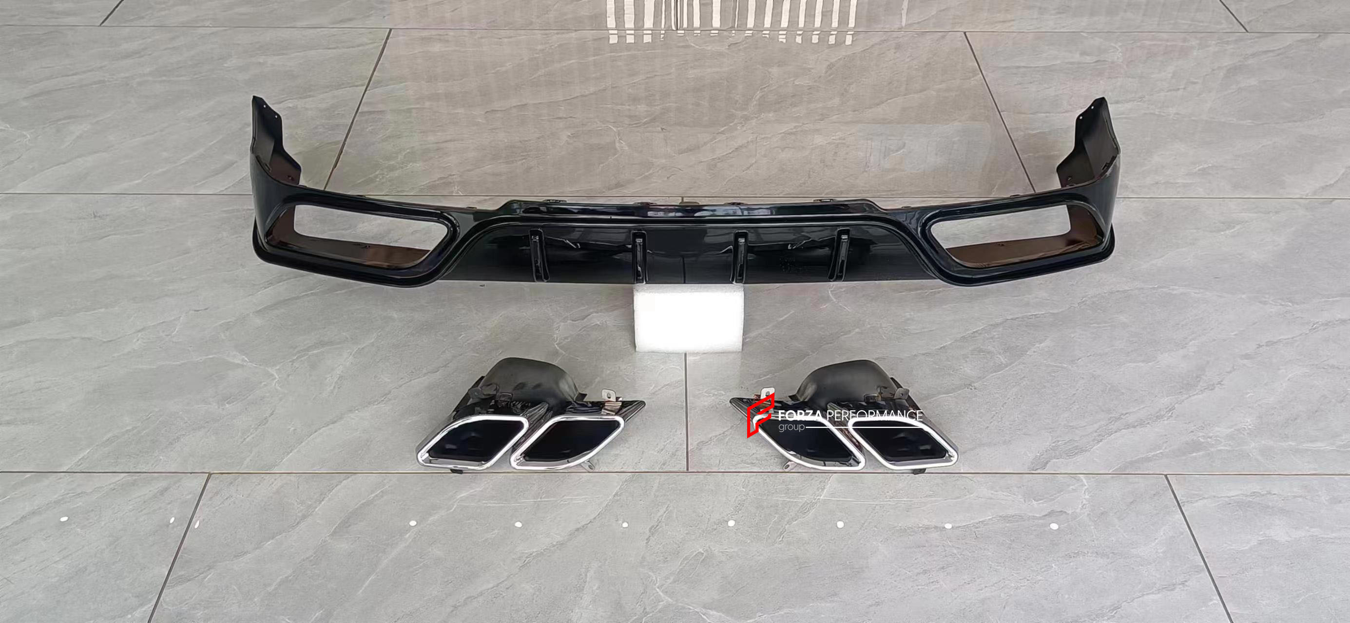 Rear Diffuser with Exhaust tips for Land Rover Range Rover L460 2021 ...