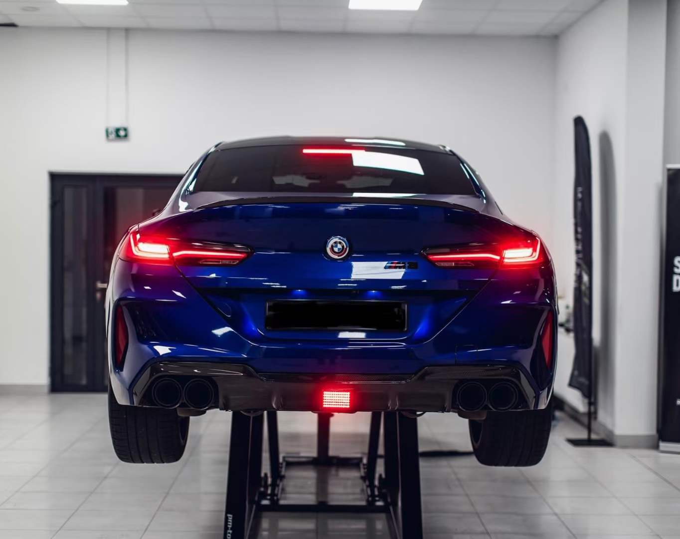 Rear Diffuser with LED Brakes DRL for BMW M8 – Forza Performance Group