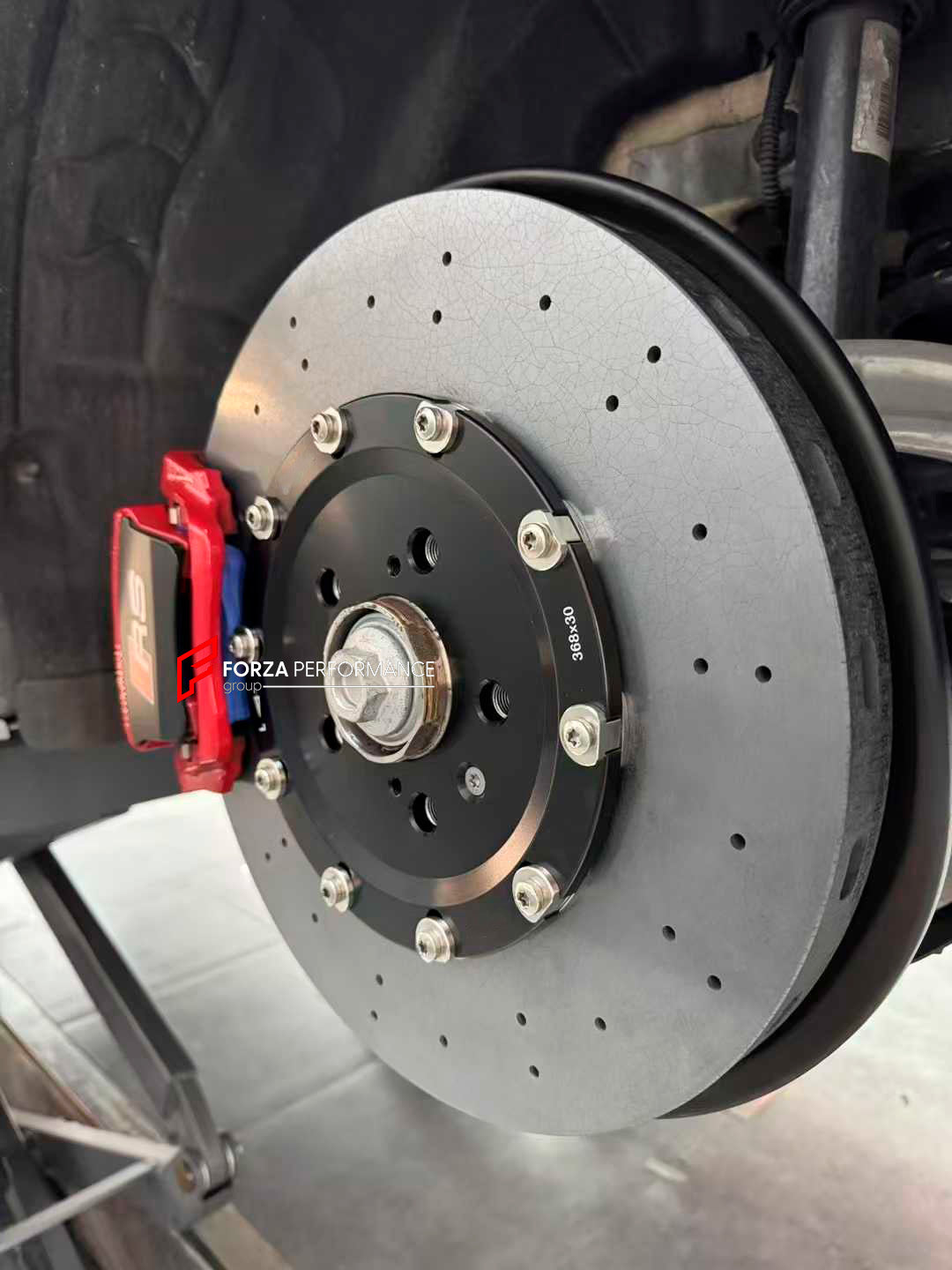 REPLACEMENT CARBON CERAMIC BRAKE DISK ROTORS for AUDI RS6 C8 2019+

Forza Performance Group offers various types of big brake kits, all types of aftermarket brake calipers, as well as genuine original brands of all types, such as AP Racing, Brembo, Akebono, AMG, M Performance, Audi, Porsche, Lamborghini, Toyota TRD, etc.

In the photos above you can see an installed Forza Performance Group set of carbon ceramic discs for the AUDI RS6 C8 2019+ with 420mm/368mm brake rotors.

Material: Carbon Ceramic

Current