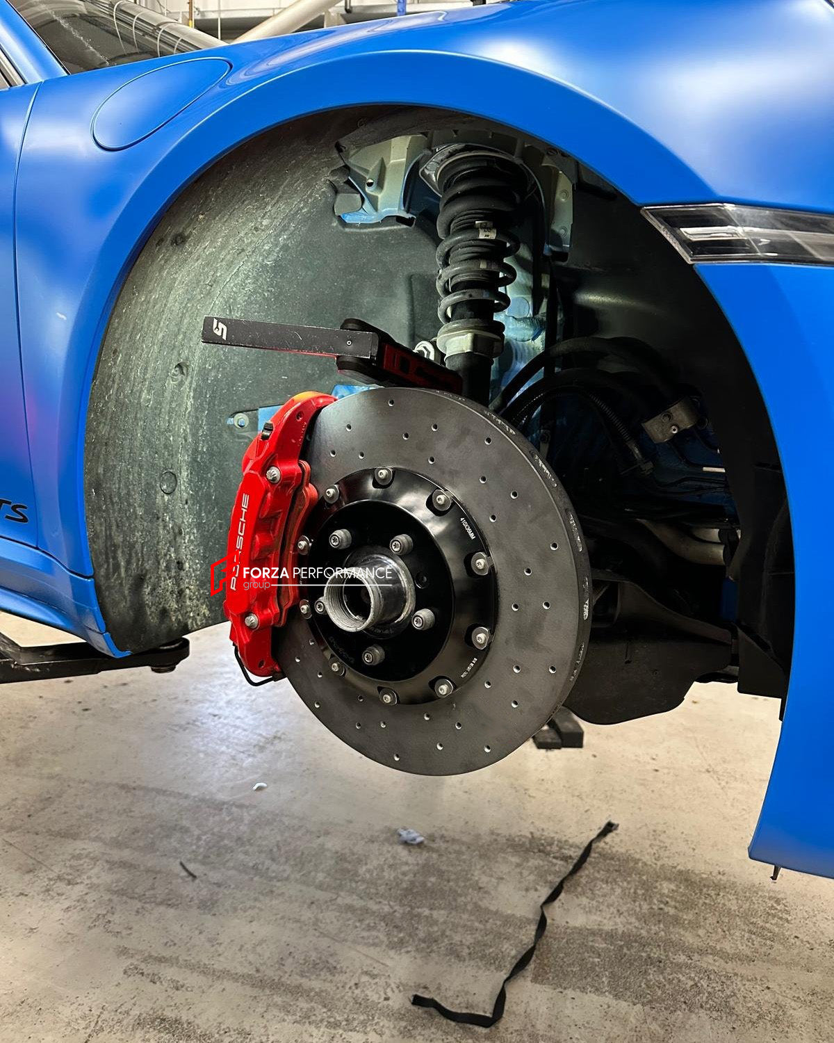 REPLACEMENT CARBON CERAMIC BRAKE DISK ROTORS for PORSCHE 911 992.1 GTS 2019 - 2025

Forza Performance Group offers various types of big brake kits, all types of aftermarket brake calipers, as well as genuine original brands of all types, such as AP Racing, Brembo, Akebono, AMG, M Performance, Audi, Porsche, Lamborghini, Toyota TRD, etc.

Material: Carbon Ceramic

Current set includes:

2x Front Brake discs 410 mm

2x Rear Brake discs 390 mm


PLEASE INCLUDE YOUR VIN, MODEL AND YEAR WHEN PURCHASING.