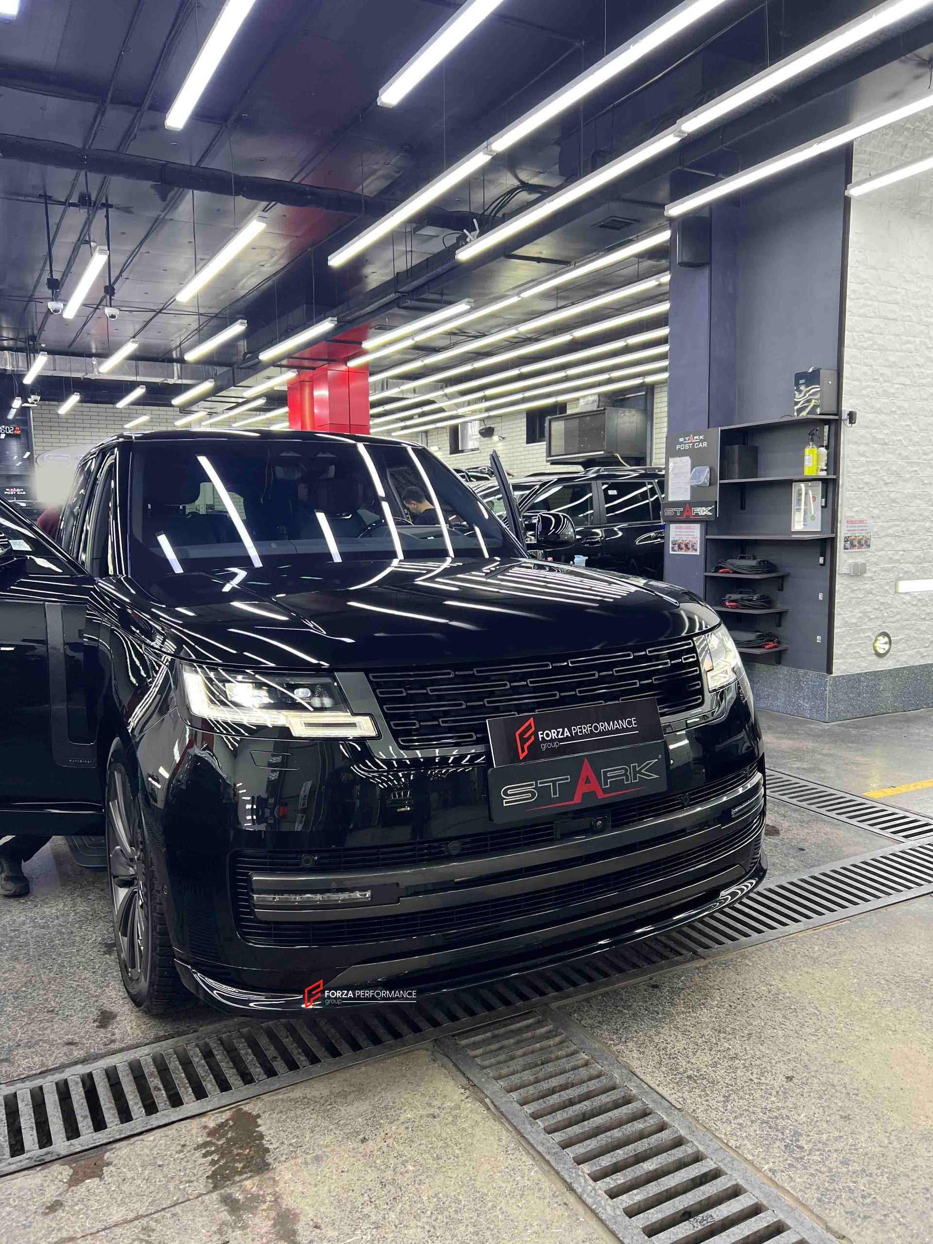 AUTHENTIC PARADIGM RONIN DESIGN BODY KIT FOR LAND ROVER RANGE ROVER L460 2021+