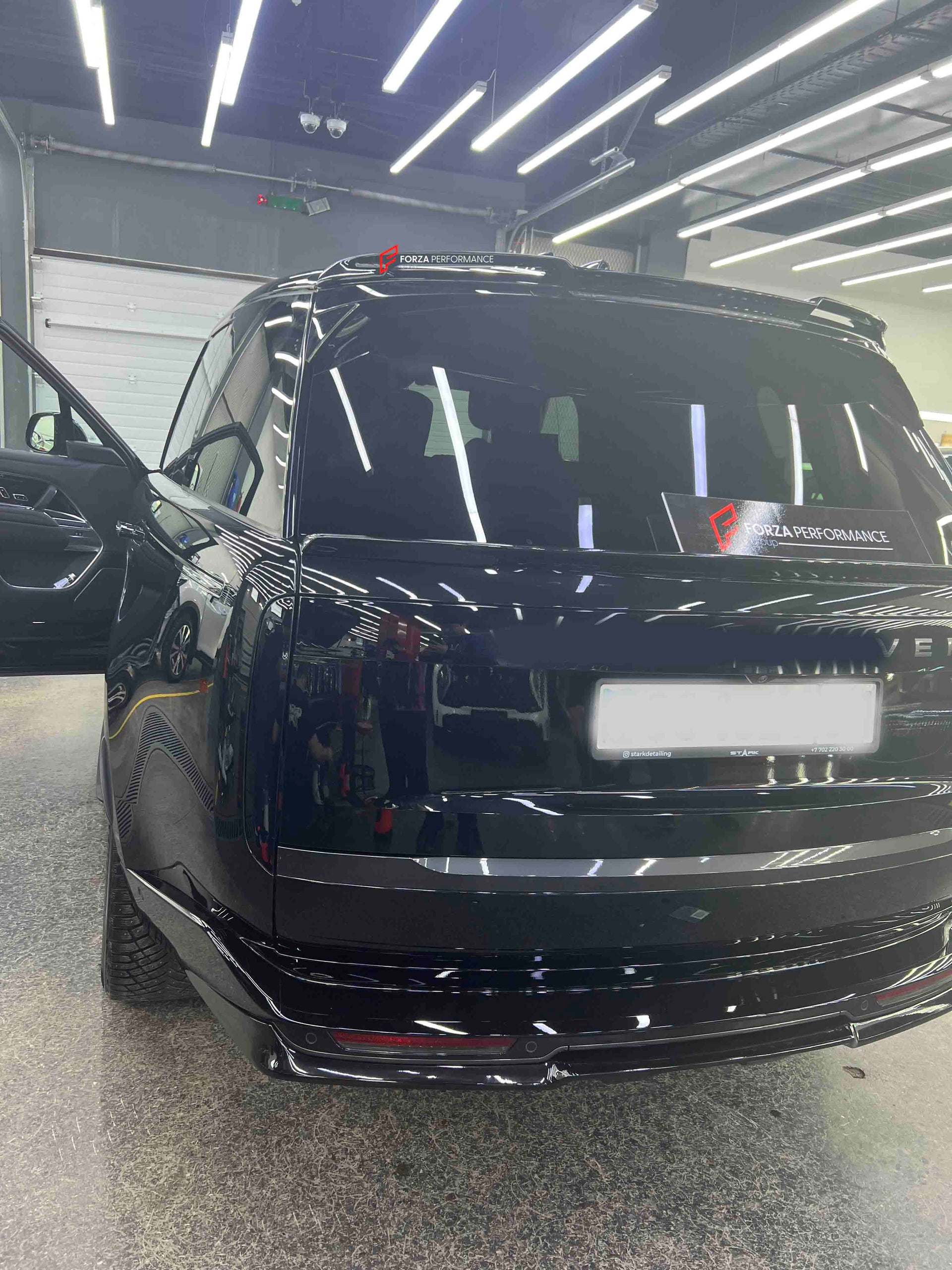 AUTHENTIC PARADIGM RONIN DESIGN BODY KIT FOR LAND ROVER RANGE ROVER L460 2021+