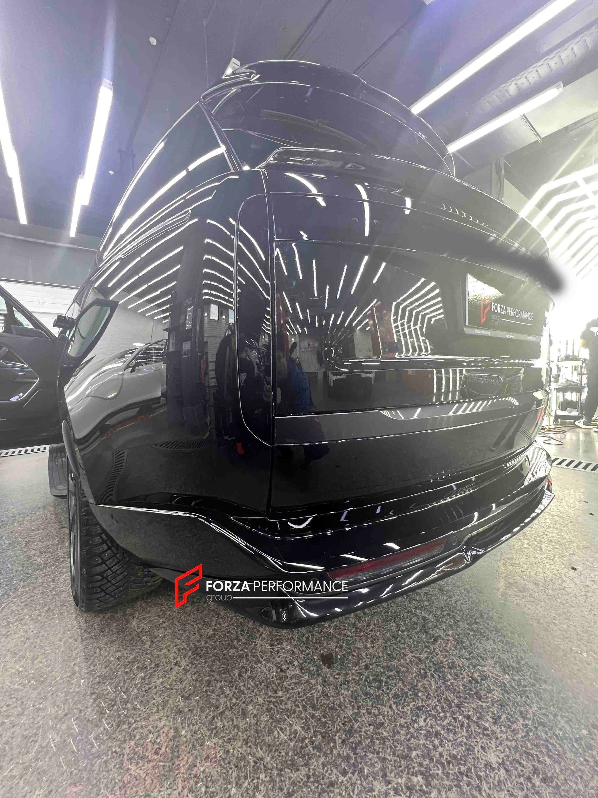 AUTHENTIC PARADIGM RONIN DESIGN BODY KIT FOR LAND ROVER RANGE ROVER L460 2021+