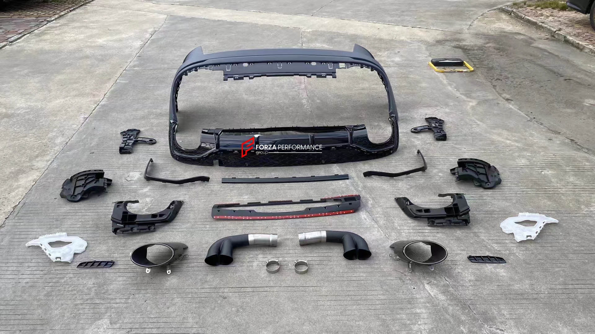 RSQ8 STYLE CONVERSION BODY KIT for AUDI Q8 4M 2019 - 2023  Set includes:  Front Grille Front Bumper Front Lip Rear Bumper Rear Diffuser Exhaust Tips