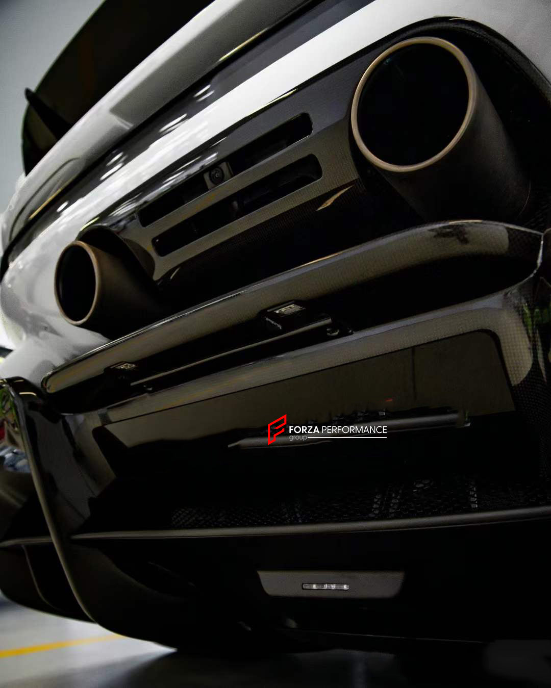DRY CARBON BODY KIT for FERRARI SF90 | SF90XX STYLE Forza Performance custom fit