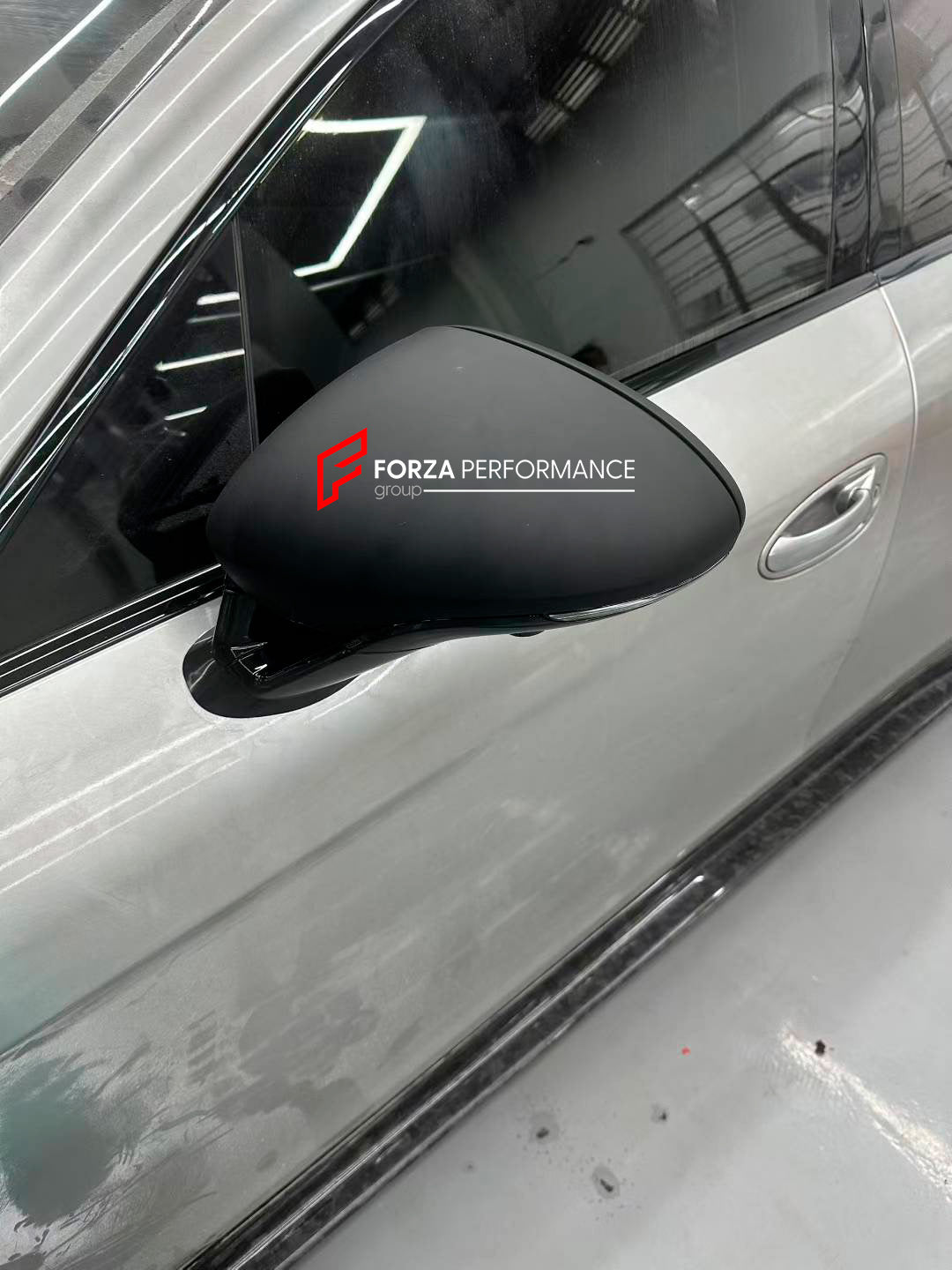 SIDE MIRRORS for PORSCHE PANAMERA G1 970 2010 - 2016 into 971

Set includes:

Side Mirrors

Material: Plastic

Note: Professional installation is required