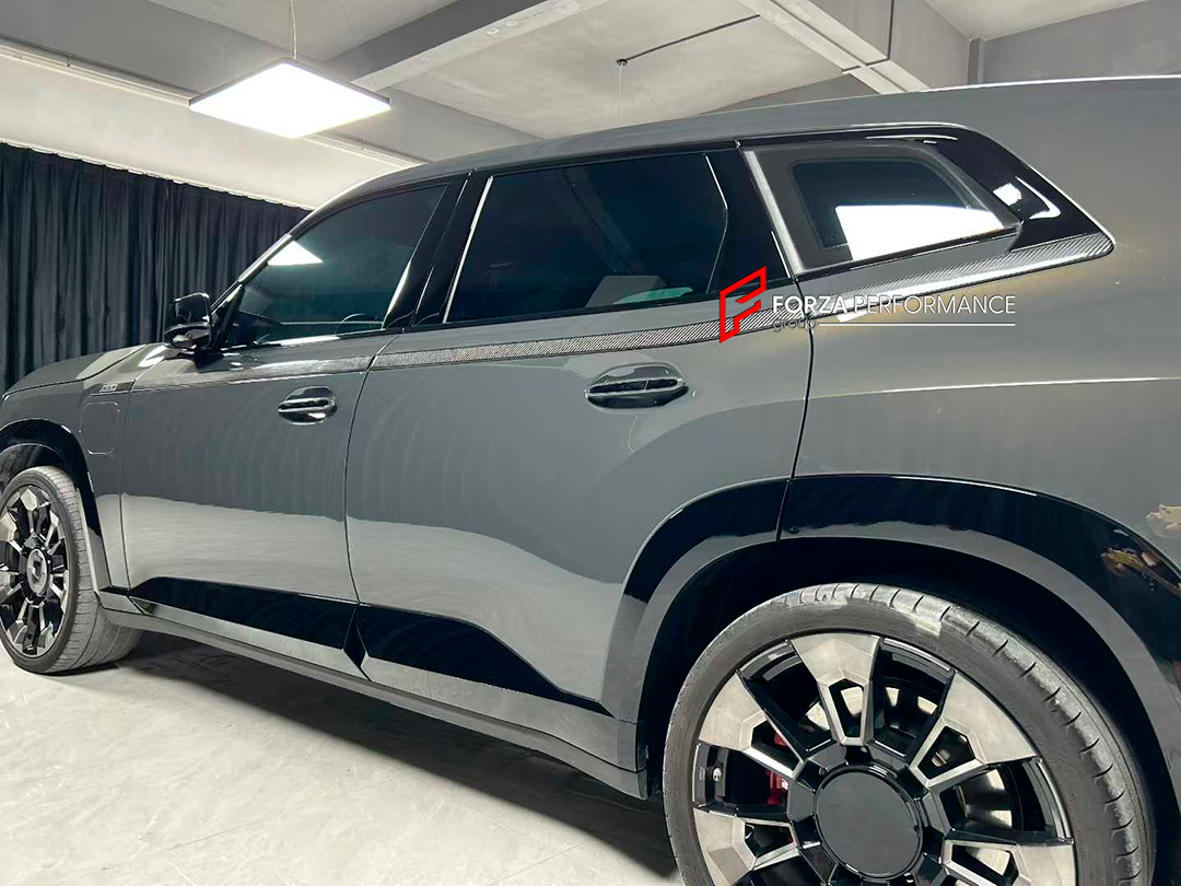 CARBON WIDE BODY KIT for BMW XM G09 2023+

Set includes:

Front Lip
Front Bumper Trims
Hood / Bonnet Cover
Side Mirror Covers
Fender Flares
Side Skirts
Roof Spoiler
Rear Spoiler
Rear Bumper Trims
Rear Diffuser

Material: Carbon Fiber

Note: Professional installation is required.