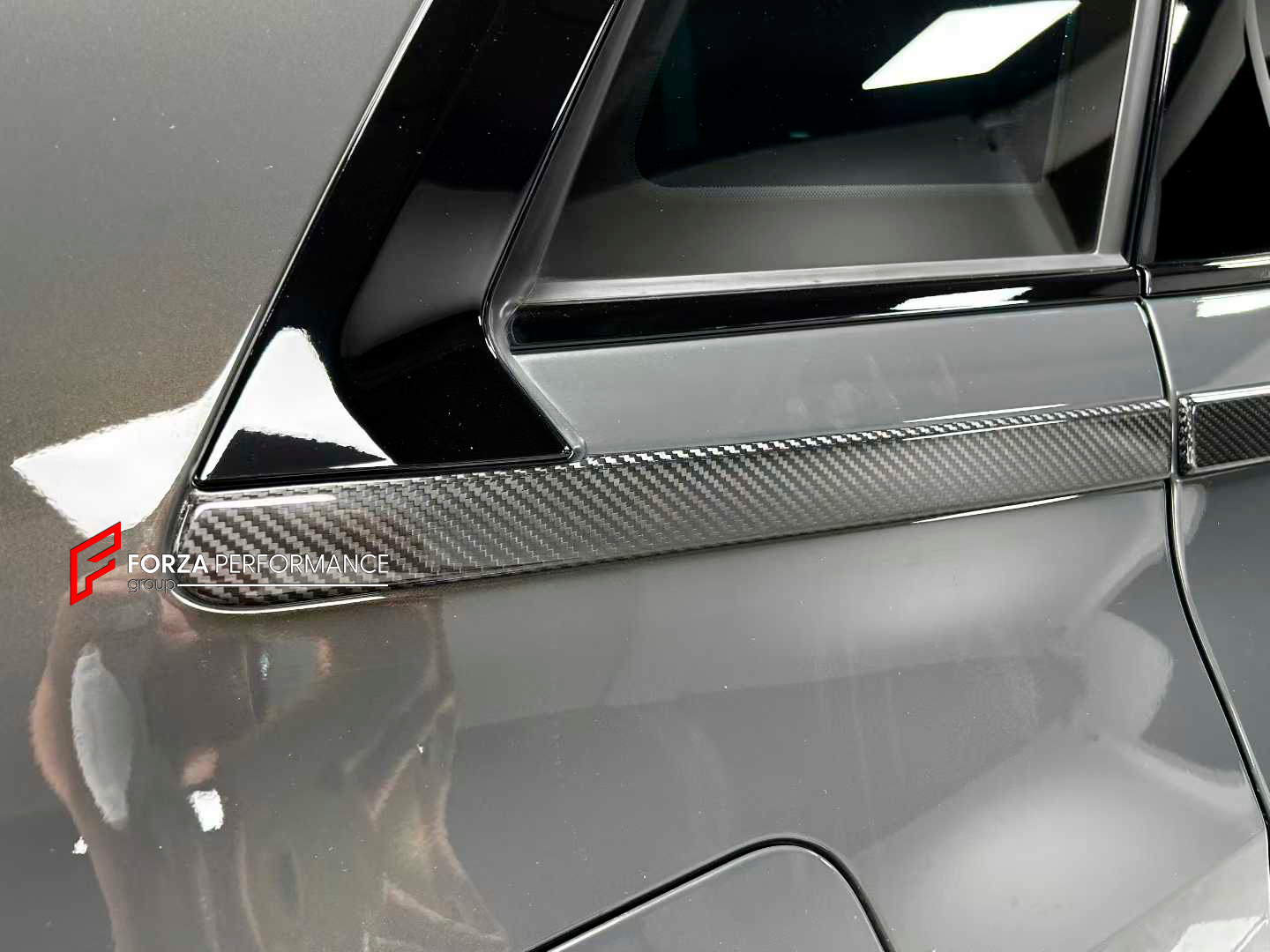 CARBON WIDE BODY KIT for BMW XM G09 2023+

Set includes:

Front Lip
Front Bumper Trims
Hood / Bonnet Cover
Side Mirror Covers
Fender Flares
Side Skirts
Roof Spoiler
Rear Spoiler
Rear Bumper Trims
Rear Diffuser

Material: Carbon Fiber

Note: Professional installation is required.