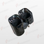 SQUARE QUAD EXHAUST TIPS WITH CENTER MESH for LAND ROVER DEFENDER 90 110 130 L663 2020+
Set includes:

Square Quad Exhaust Tips
Center Mesh Grille Panel
Material: Stainless Steel

NOTE: Professional installation is required.