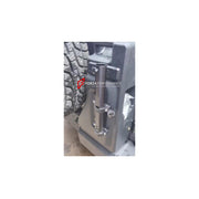 TAILGATE HINGE FLAG AND ANTENNA BRACKET for BAW 212 T01 2024+

Set includes:
Tailgate Hinge Flag And Antenna Bracket

Material: Plastic

NOTE: Professional installation is required.