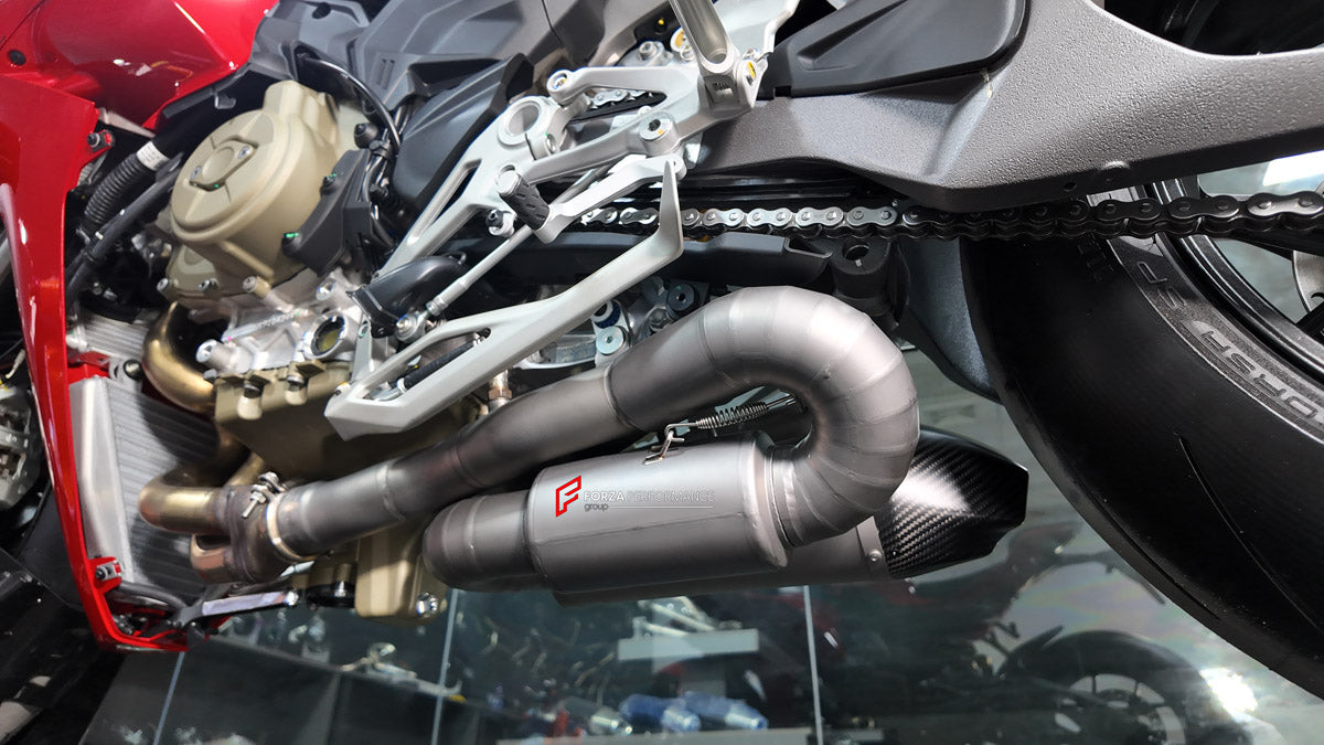TITANIUM MOTORCYCLE EXHAUST SYSTEM for DUCATI PANIGALE V4 V4S 2025+ custom fit ARROW EXHAUST

Set include:

2-1 Merge Collectors
Mid Pipe
Resonator
Link Pipes
Exhaust Slip On
Material: Titanium (can be made in Stainless Steel)

NOTE: Professional installation is required.

FEATURES:

Engineered Digital prototyping using 3D CAD design software, each car model chassis has been 3D laser scanned in the factor
Factory run all test cars on Italian 1200HP Dyno machine, to make the best performance design of exhaus