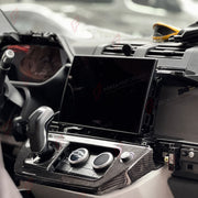 TOUCHSCREEN DISPLAY UPGRADE KIT for LAND ROVER DEFENDER 90 110 130 L663 2020+
Set includes:

Touchscreen Display Assembly
Molded Heat Dissipation Mounting Base
Upper and Lower Dashboard Bracket Kit
Specific Side Trim Bezel Set

NOTE: Professional installation is required.