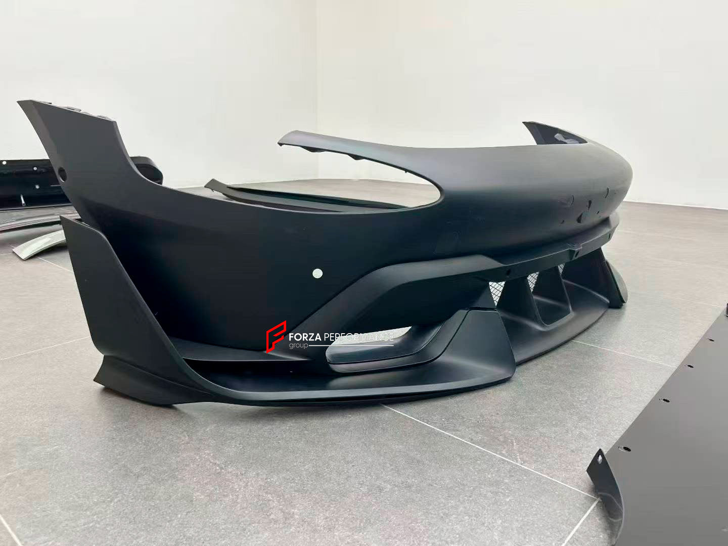BODY KIT for XIAOMI SU7 2024+

Set includes:

Front Lip
Hood/Bonnet
Side Skirts
Rear Diffuser
Rear Spoiler

Material: Plastic