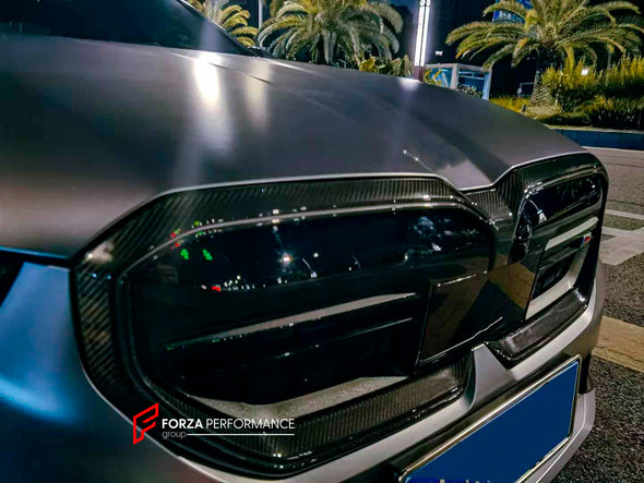 UPGRADE DRY CARBON FRONT GRILLE for BMW 5 SERIES G60 G68 2023+

Set includes:


Front Grille&nbsp;


Material: Carbon Fiber with Plastic

Note: Professional installation is required.