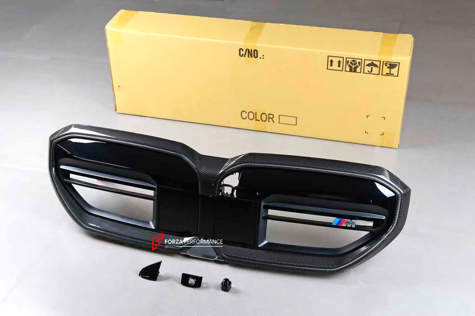 UPGRADE DRY CARBON FRONT GRILLE for BMW 5 SERIES G60 G68 2023+

Set includes:


Front Grille&nbsp;


Material: Carbon Fiber with Plastic

Note: Professional installation is required.