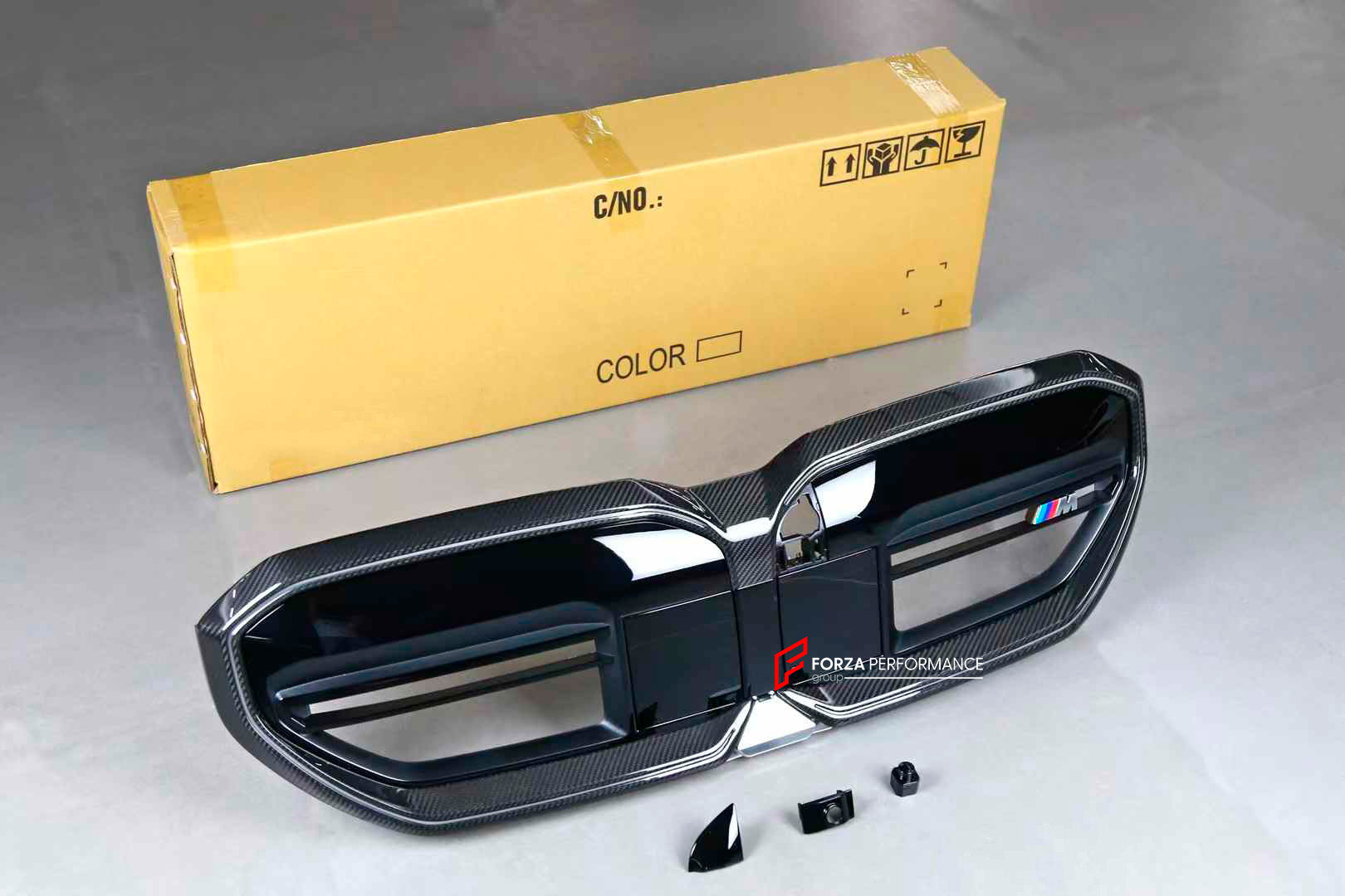 UPGRADE DRY CARBON FRONT GRILLE for BMW 5 SERIES G60 G68 2023+

Set includes:


Front Grille&nbsp;


Material: Carbon Fiber with Plastic

Note: Professional installation is required.