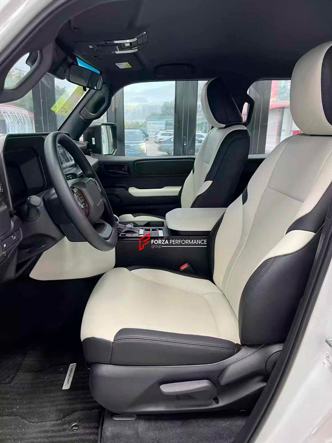 UPGRADE INTERIOR for TOYOTA LAND CRUISER PRADO 250 LC PRADO 250 REAR SEATS WITH ARMREST TUNNEL

Set includes:

Rear Seats
Armrest

Note: Professional installation is required.