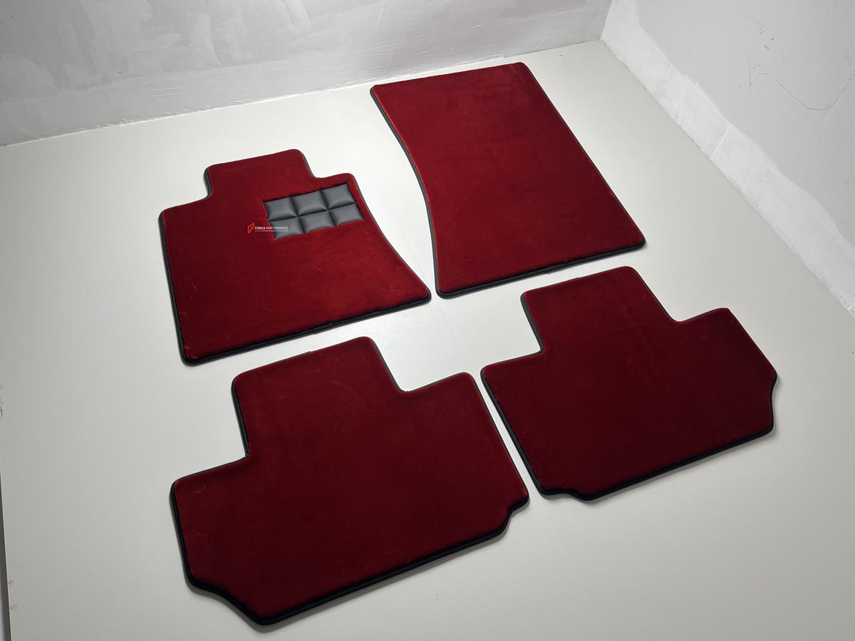 VELOUR FLOOR MATS for ROLLS ROYCE PHANTOM DROPHEAD COUPE 2002 - 2016
Set includes:

Floor Mats
Material: Velour